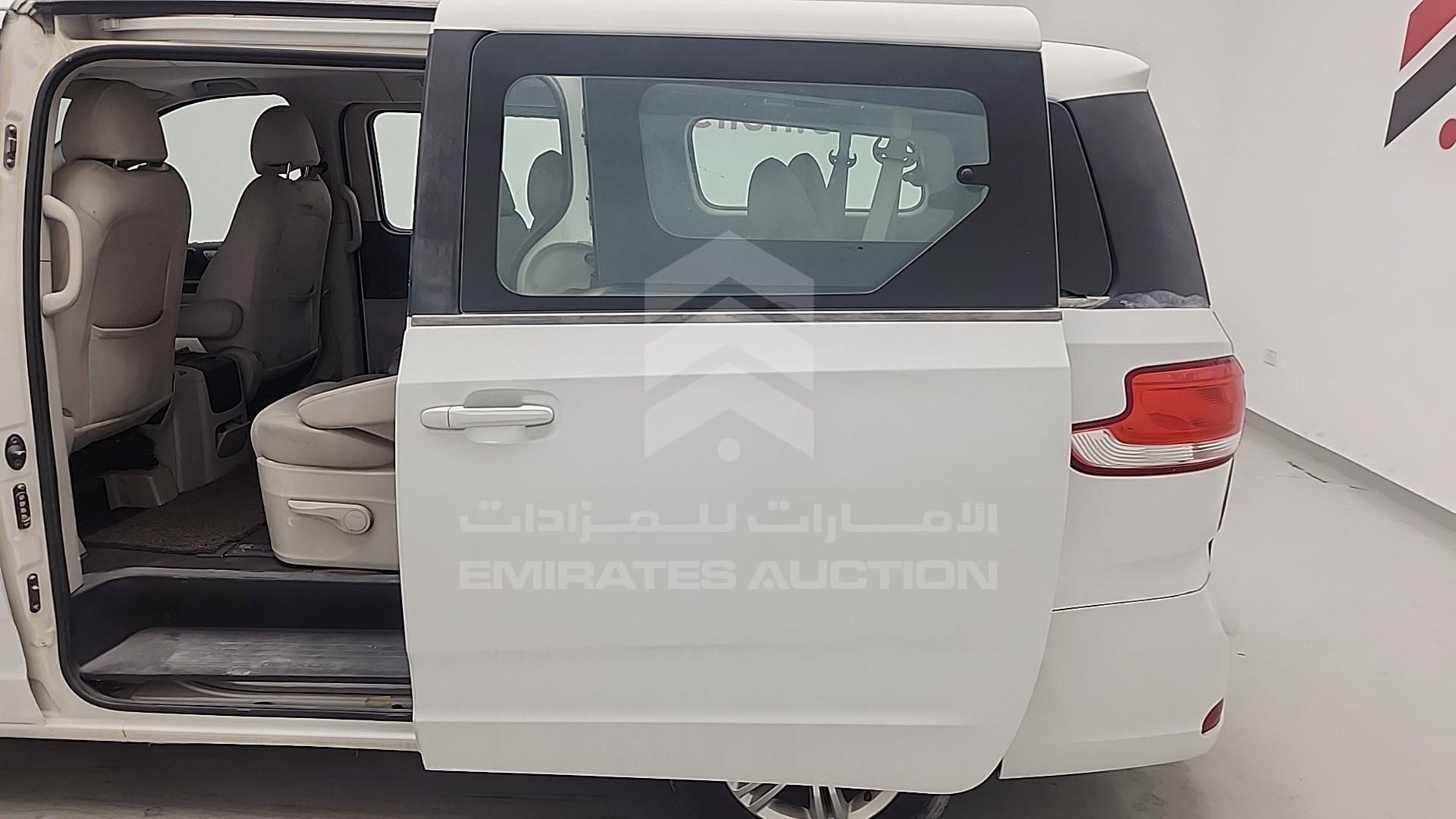 2018 MAXUS G10 VIN: LSKG4AC12JA041121