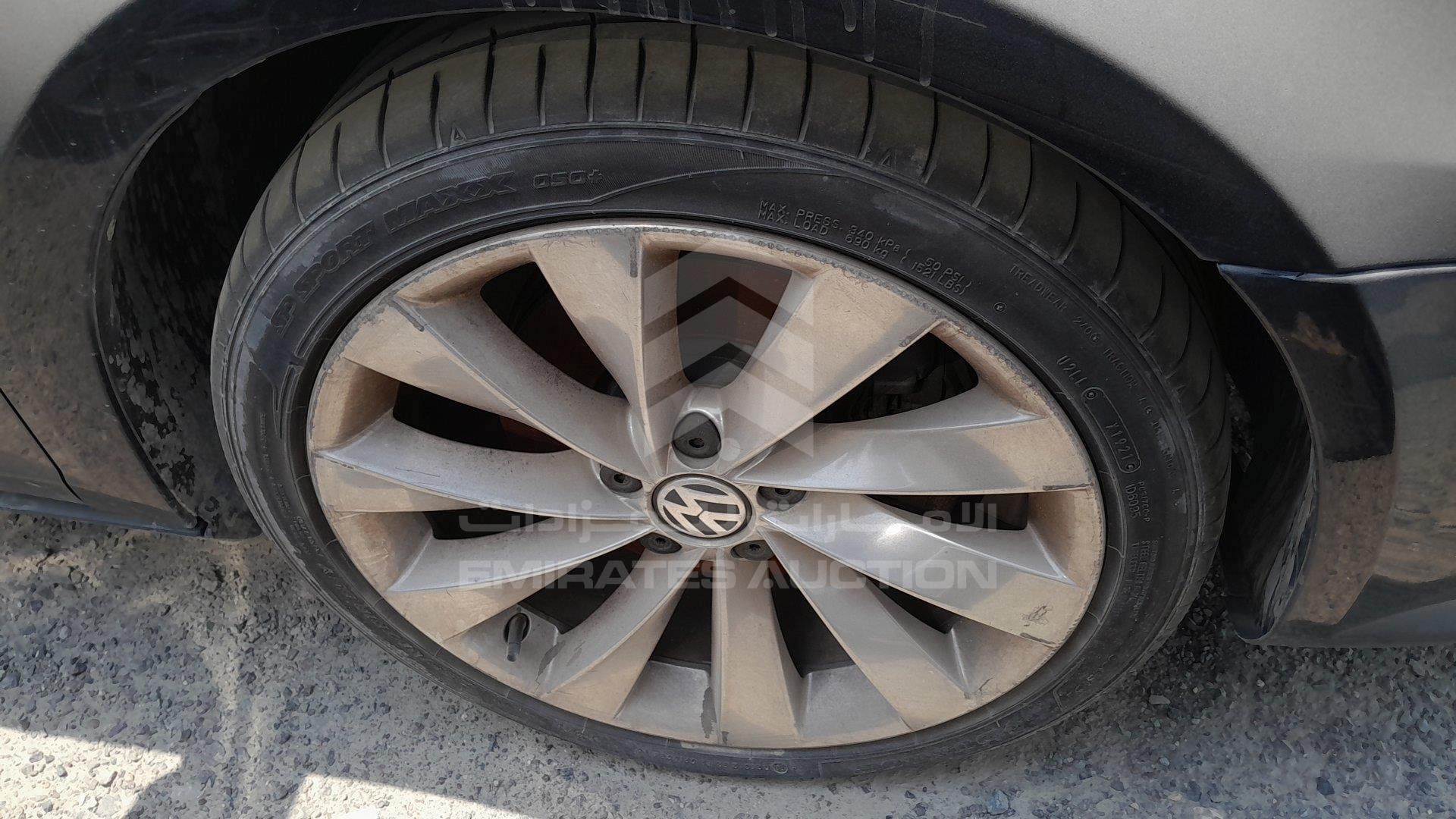 WVWAC23CXBE700272 - 2011 Volkswagen CC - #490230