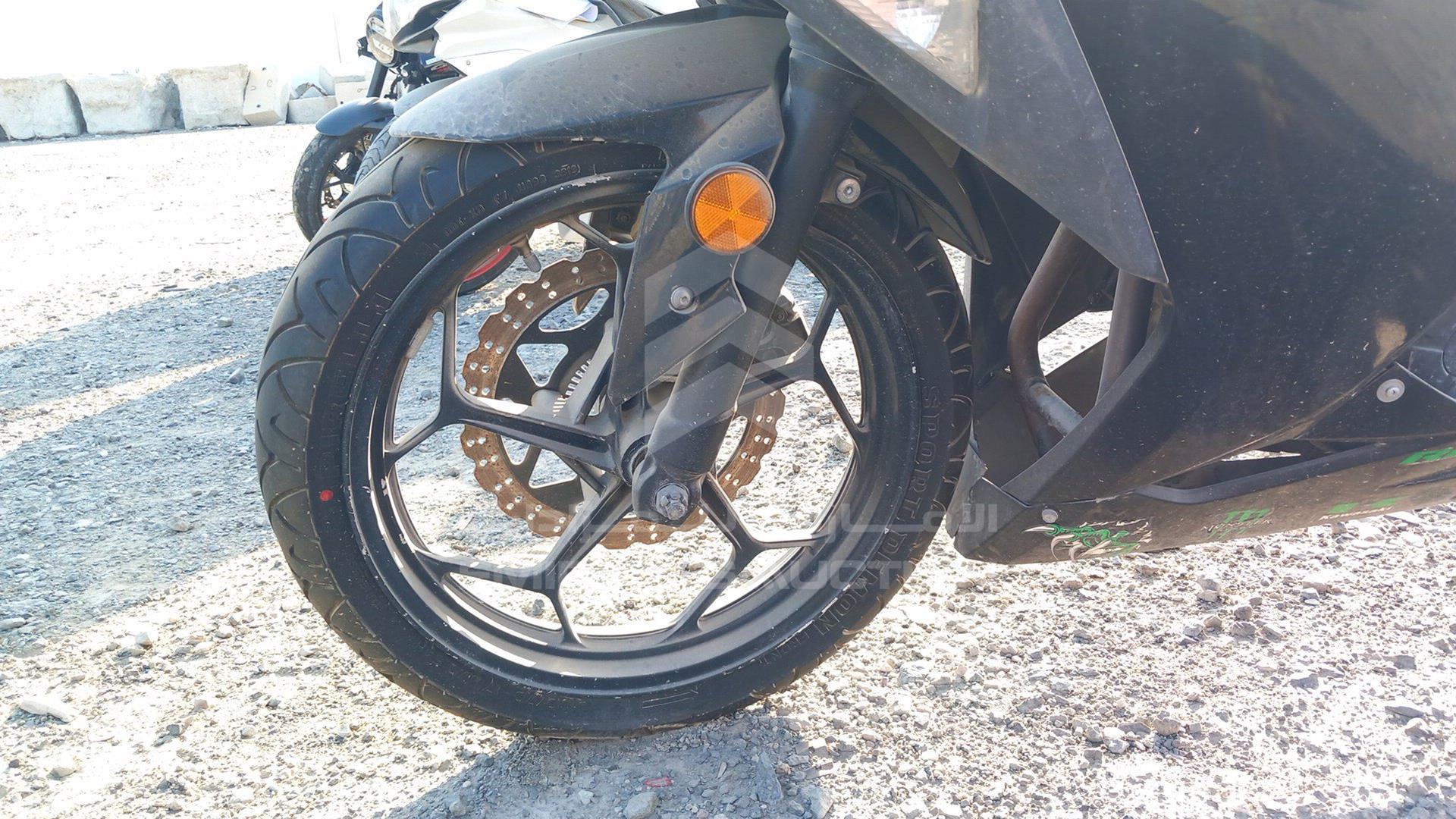 2019 KAWASAKI NINJA VIN: JKAEX8B11EA002809