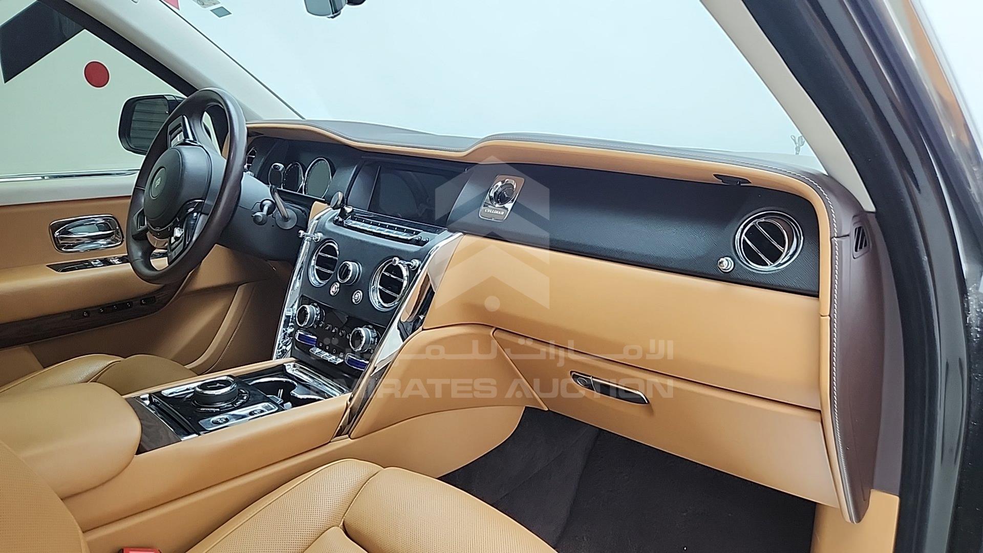 2019 ROLLS-ROYCE CULLINAN VIN: SLA689X58KU113934