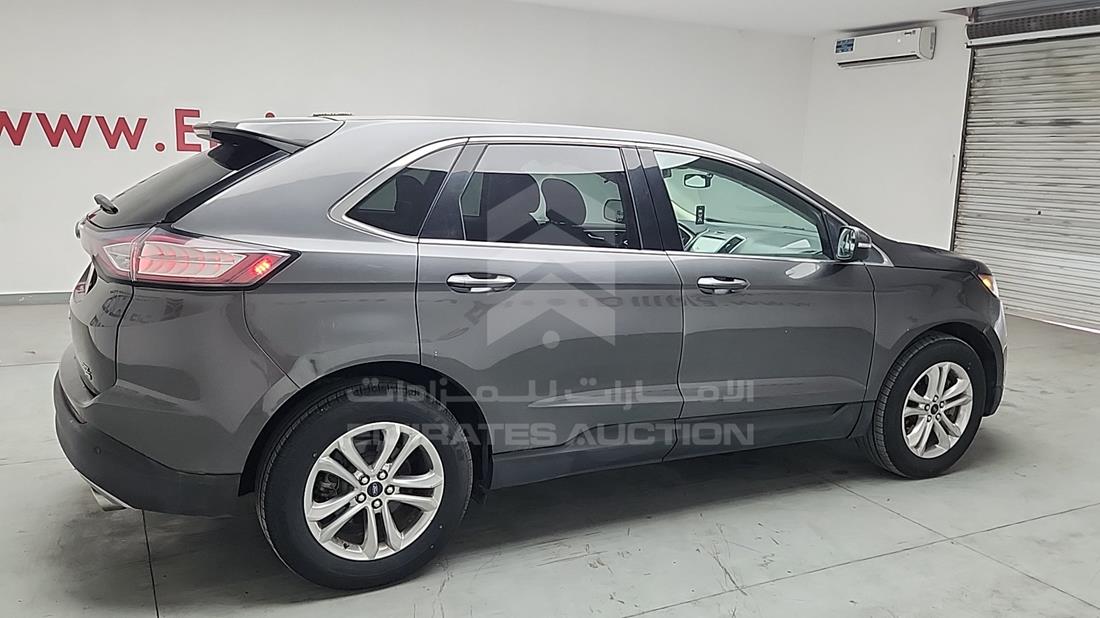 فورد ايدج 2018 — الزاوية الخلفية اليمنى — صورة 8