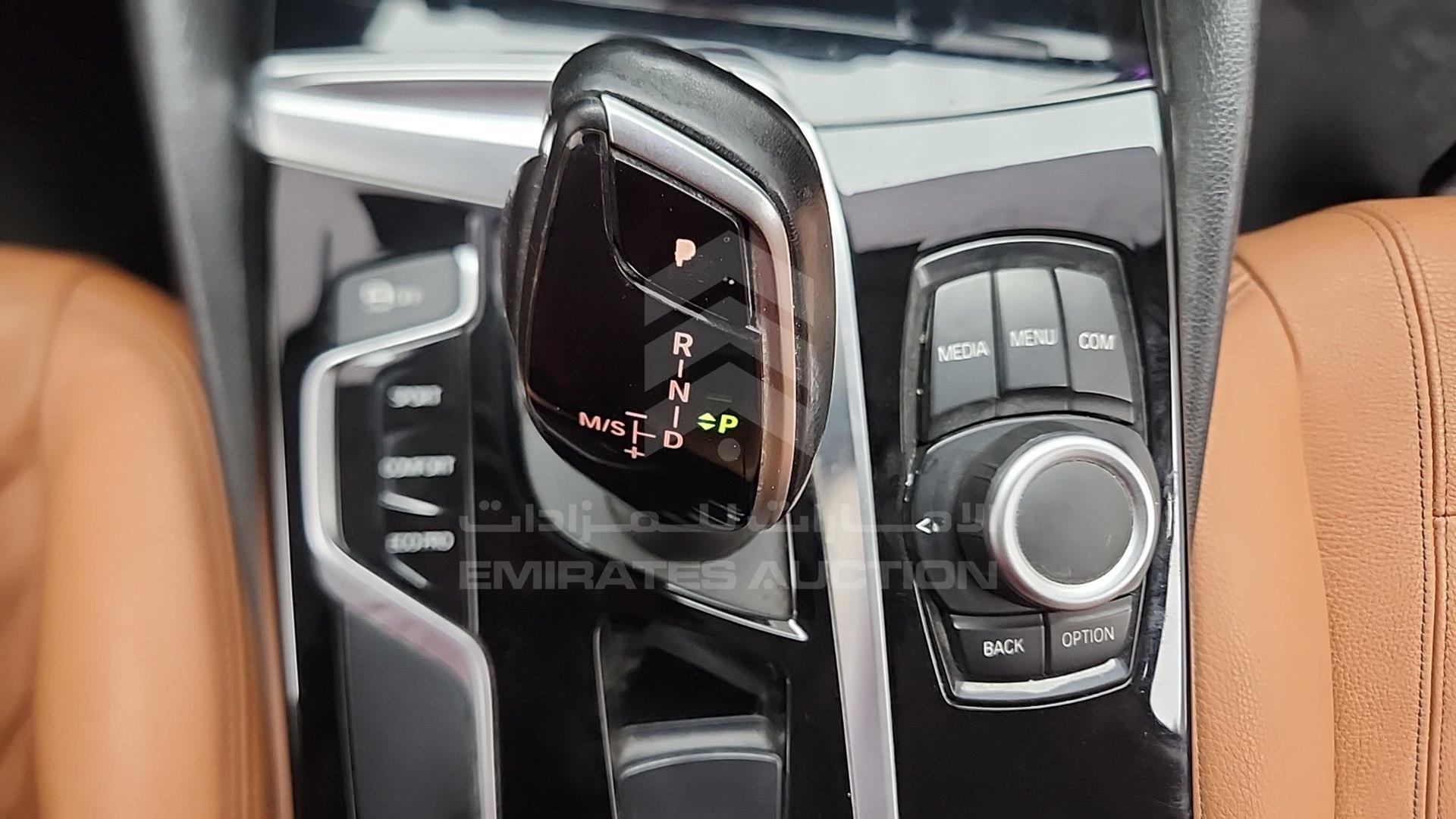 2020 BMW 520 VIN: WBAJL1A04LBM40390