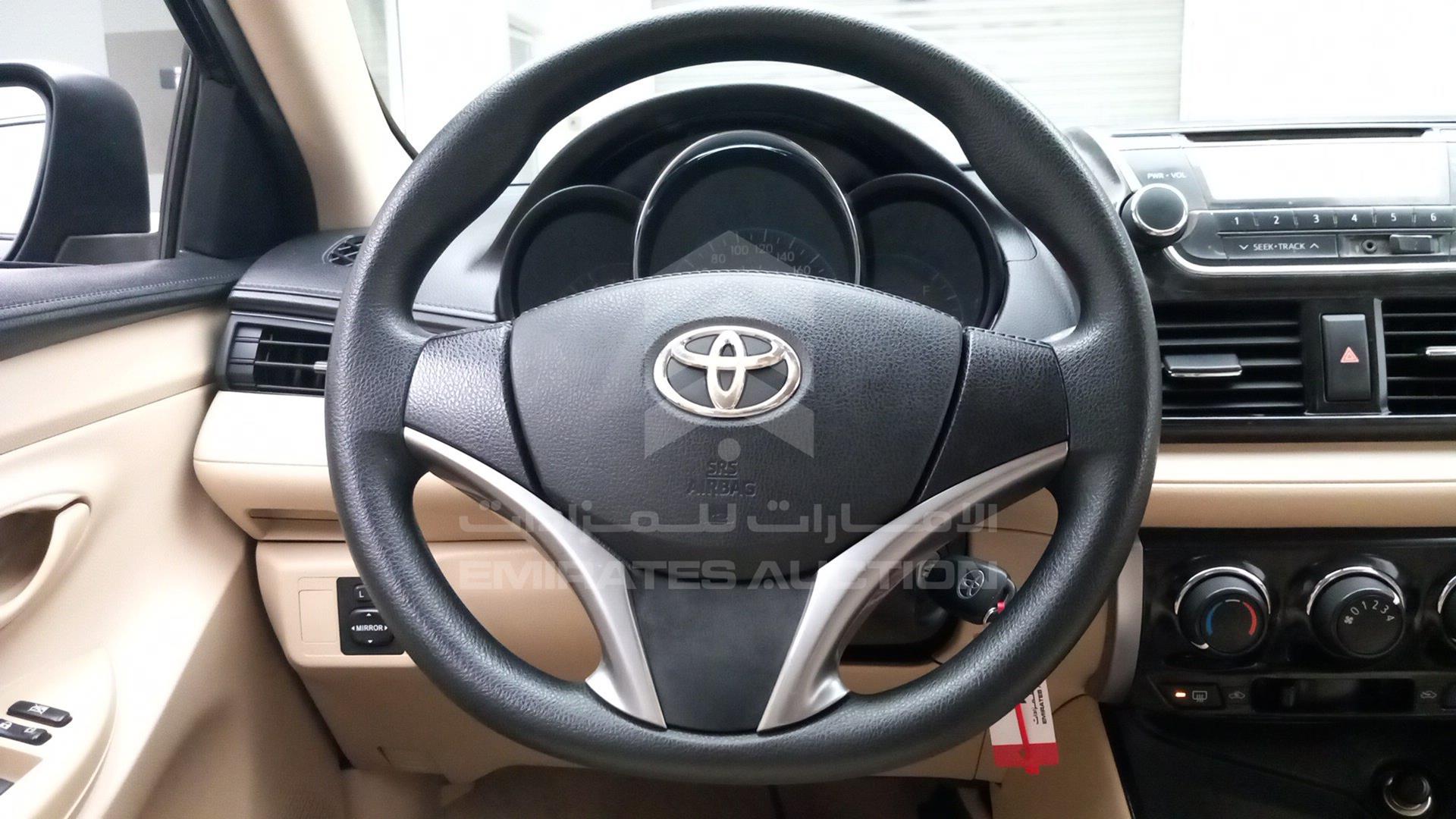 2015 TOYOTA YARIS VIN: MHFBT9F33F6038516