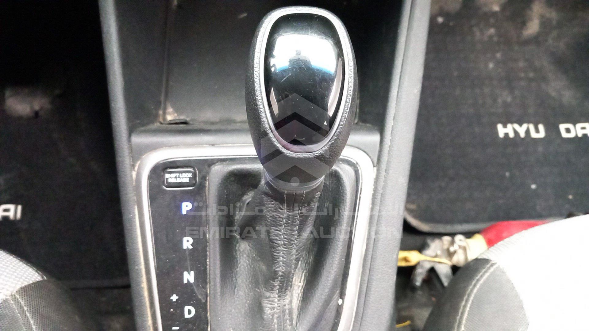 2019 HYUNDAI ACCENT VIN: MALC741C3KM105441