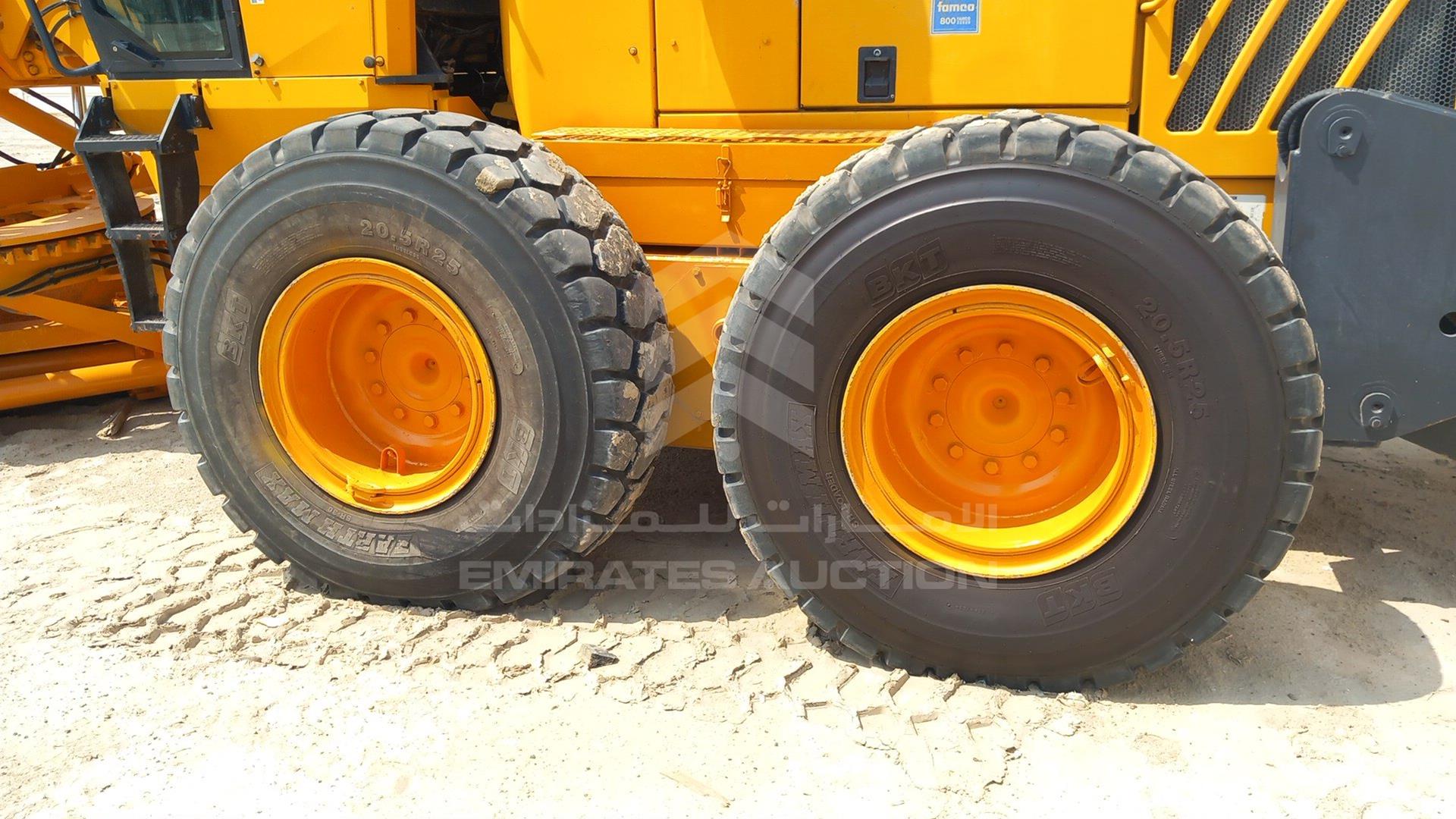 2015 VOLVO G990 VIN: VCE0G990V00508137