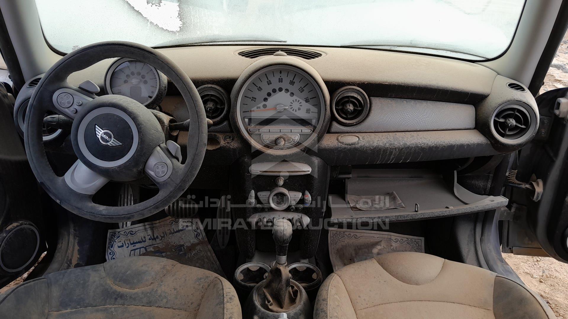2009 MINI COOPER VIN: WMWMM33569TP90931