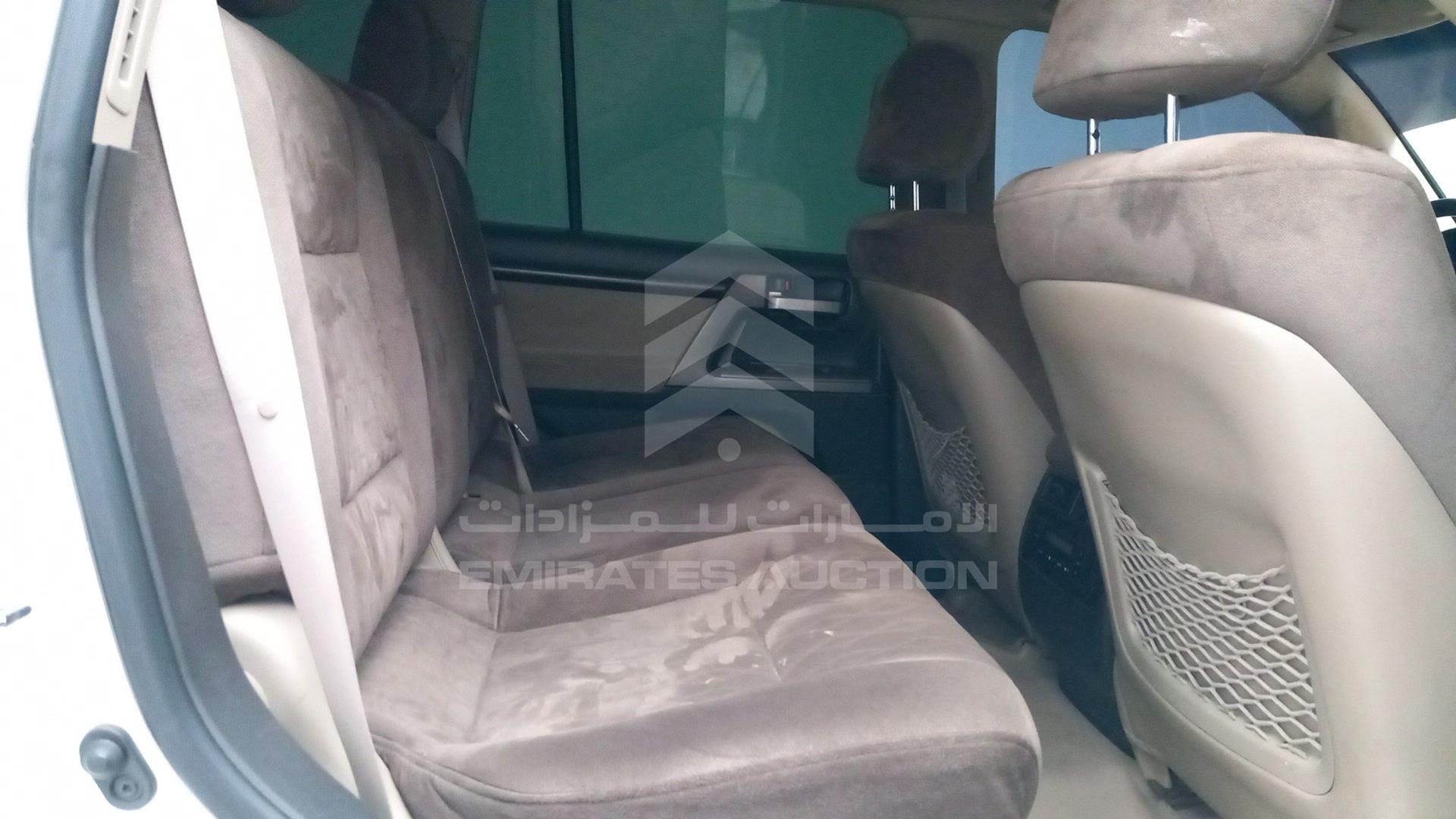 2010 TOYOTA LAND CRUISER VIN: JTMHT05JXA4032928