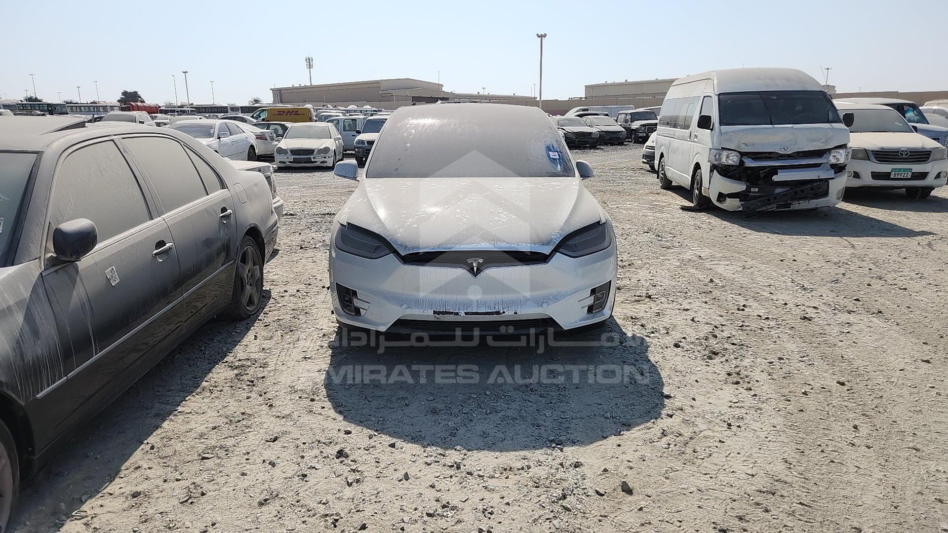 2020 TESLA MODEL X VIN: 5YJXCCE27LF216354