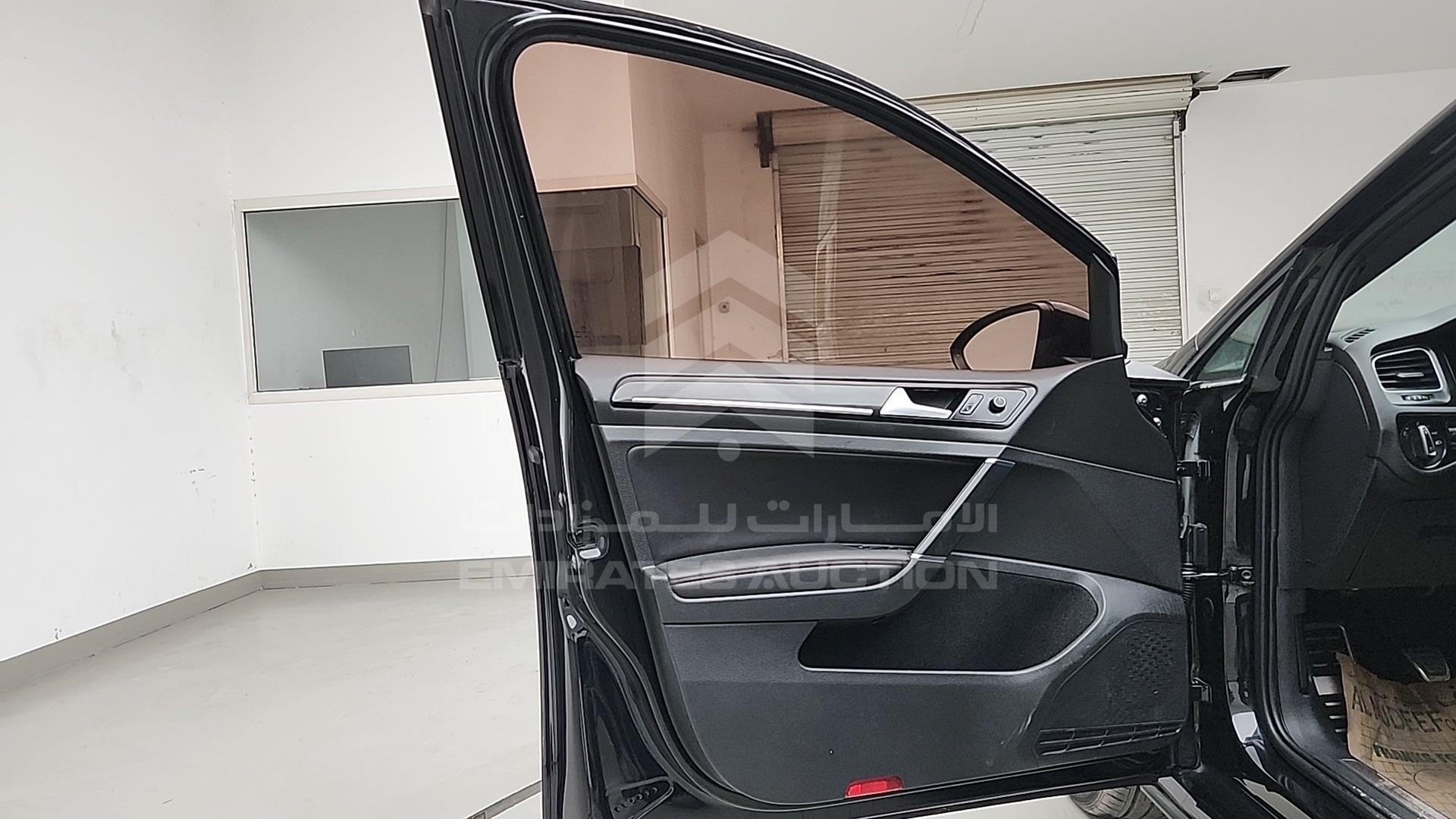 2016 VOLKSWAGEN GOLF VIN: 3VW547AU3GM022440