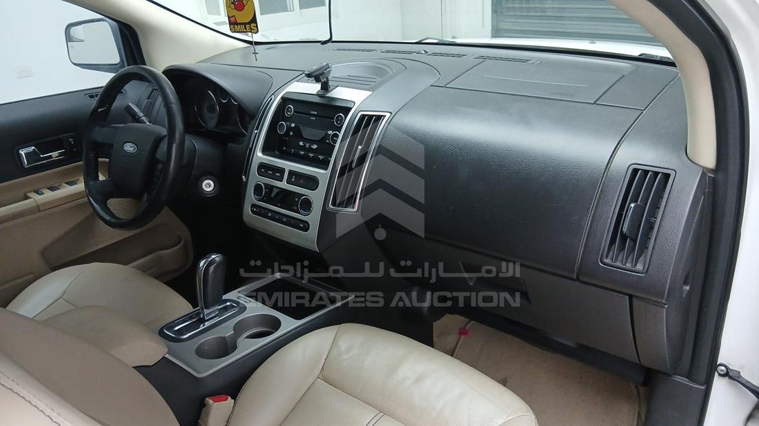 فورد ايدج 2009 — زاوية واجهة الراكب الأمامي الأيمن — صورة 24