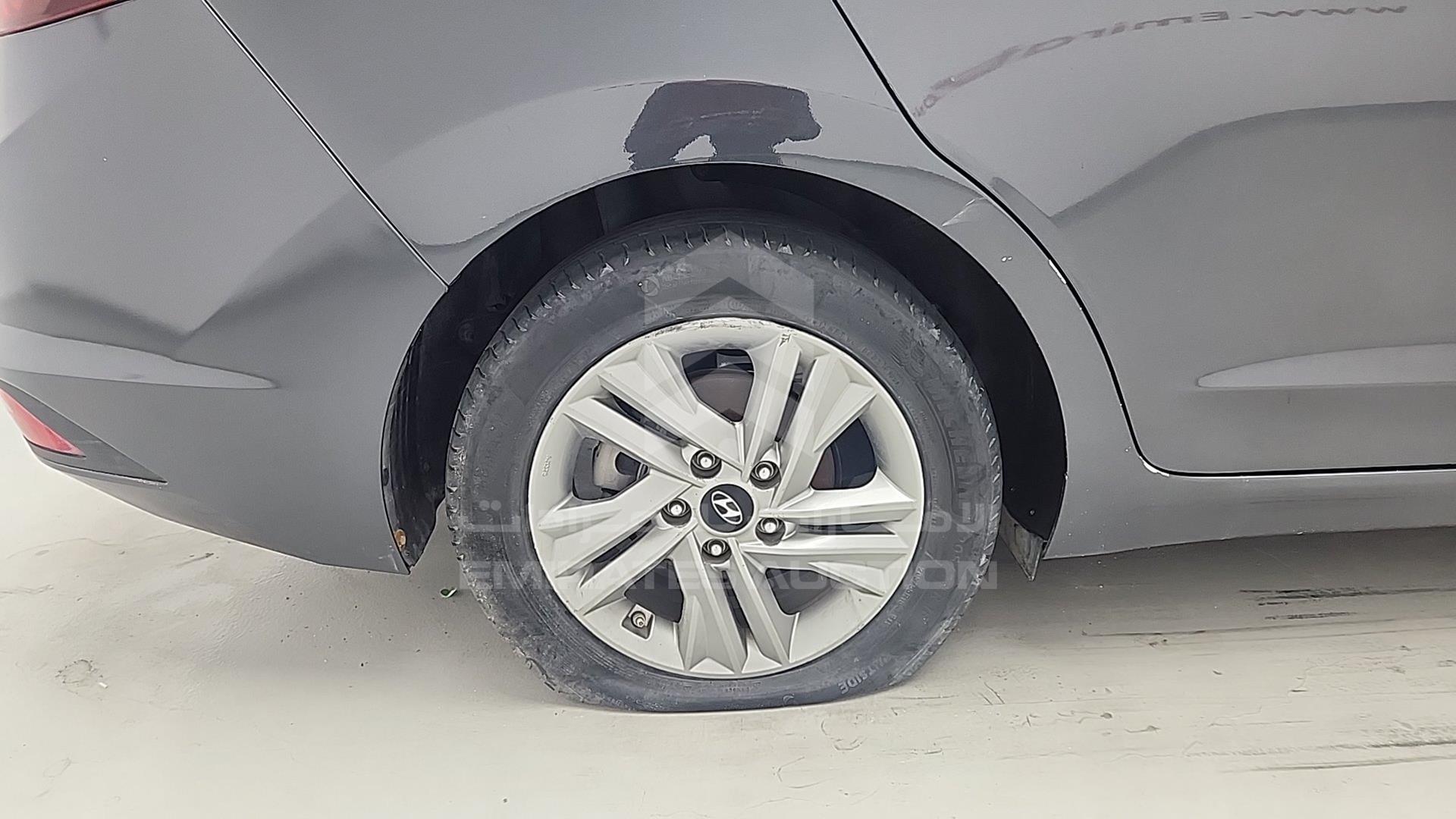 2020 HYUNDAI ELANTRA VIN: 5NPD84LF4LH566560