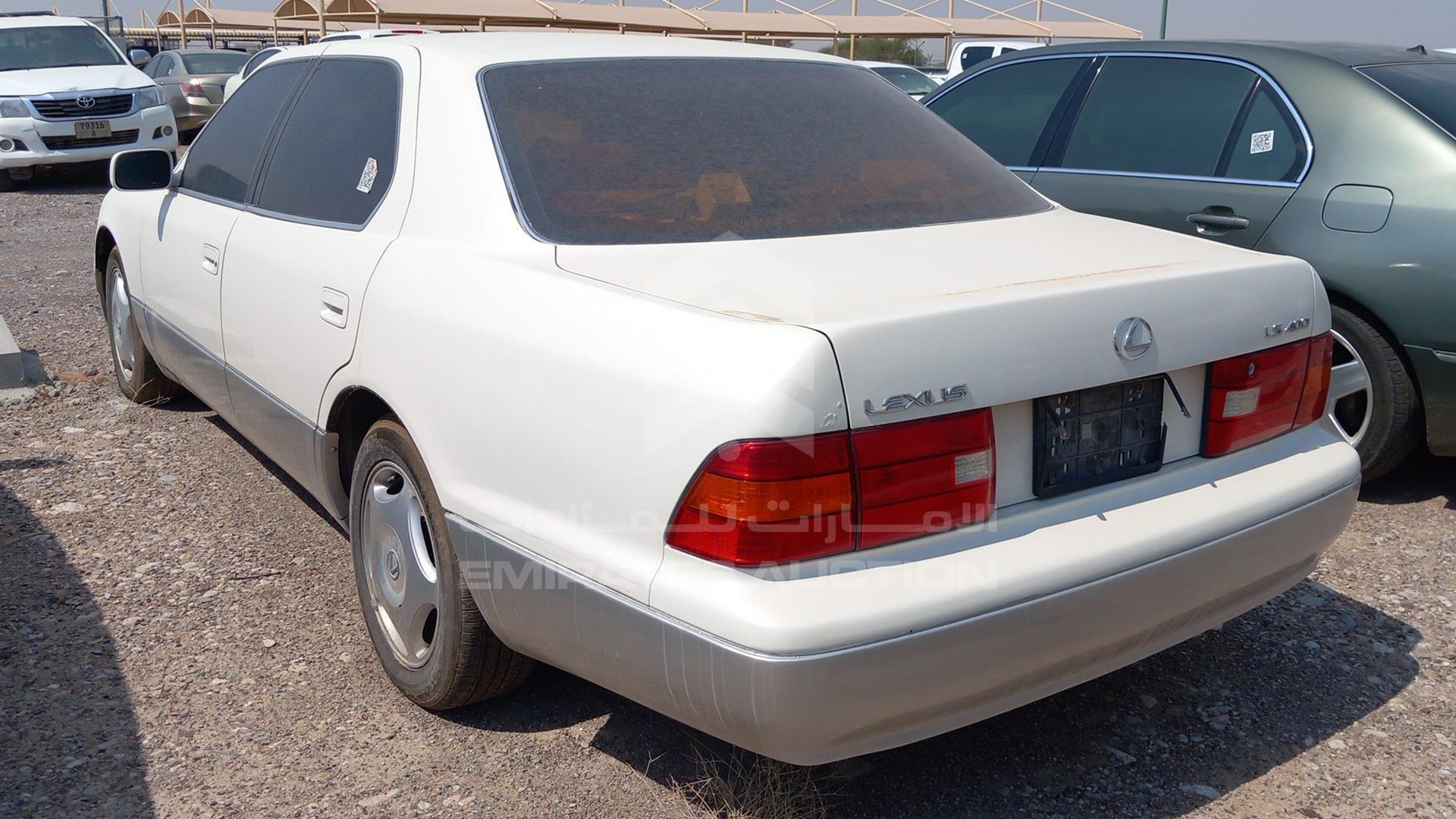 1998 LEXUS LS400 VIN: JT8BH28F2W0127829