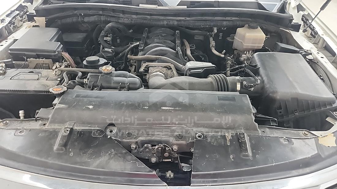 نيسان باترول 2014 — خليج المحرك — صورة 33