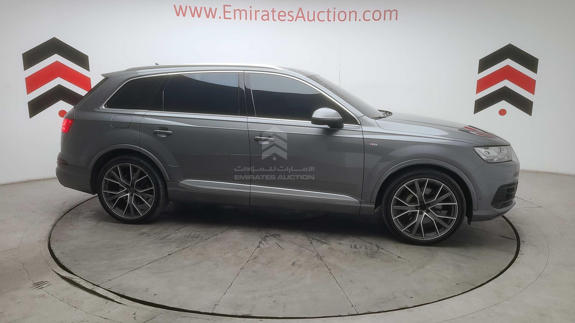 2018 AUDI Q7 VIN: WA1ZZZF73JD015649