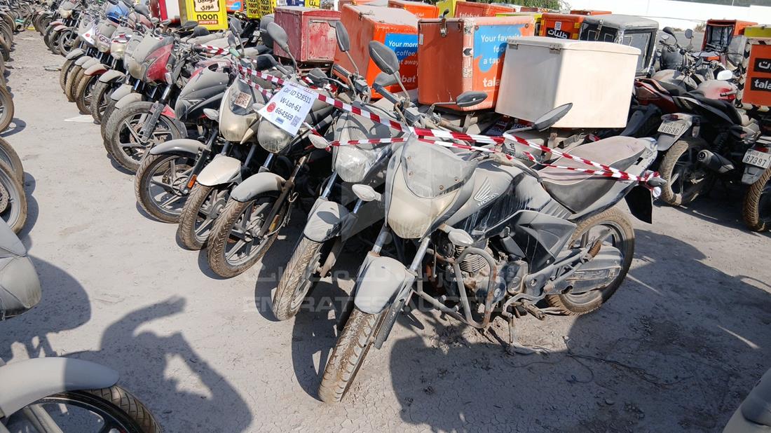 5 Motorbikes — Front Left Angle — Photo 7