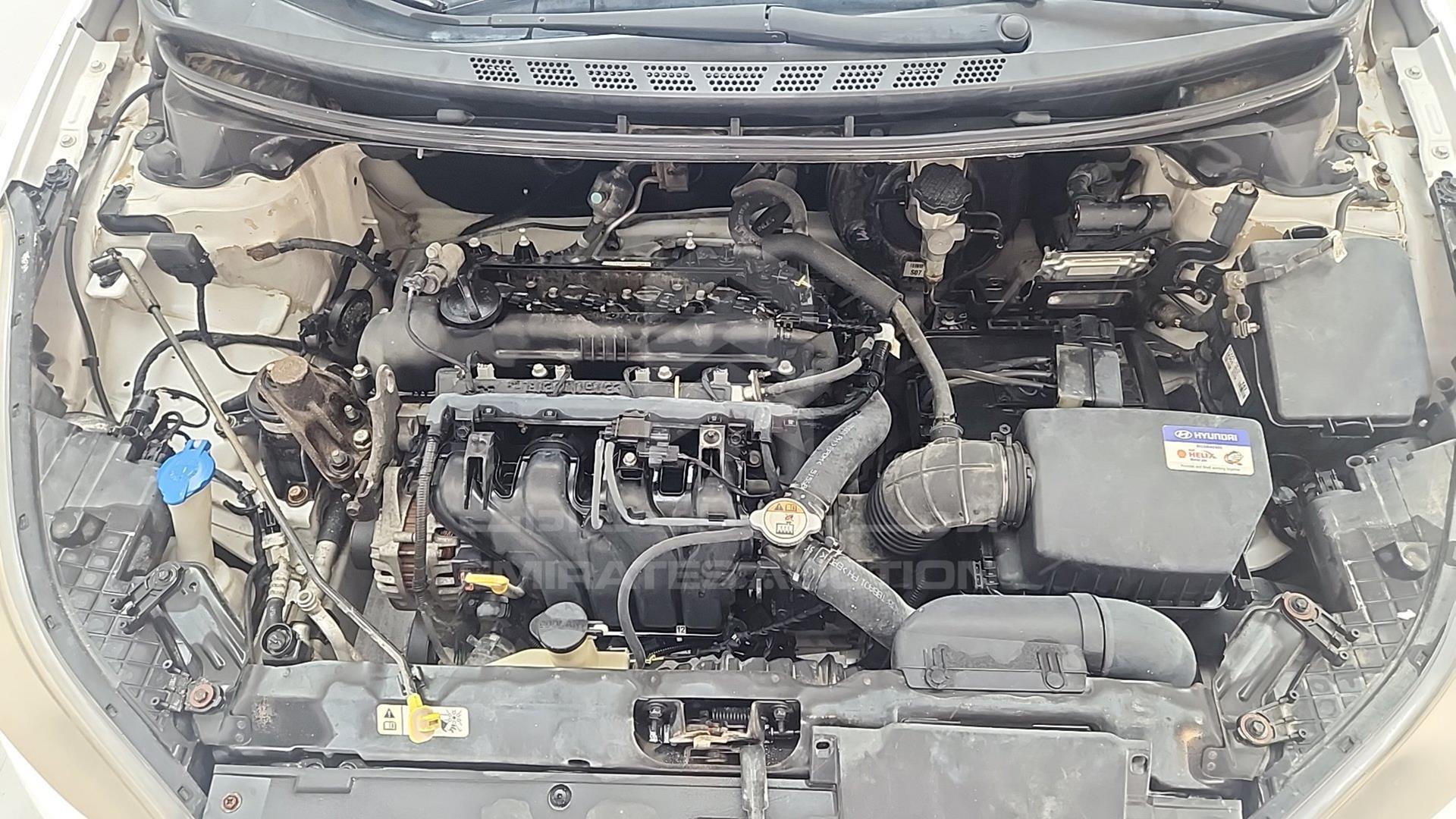 2014 HYUNDAI ELANTRA VIN: KMHDG41C6EU854824