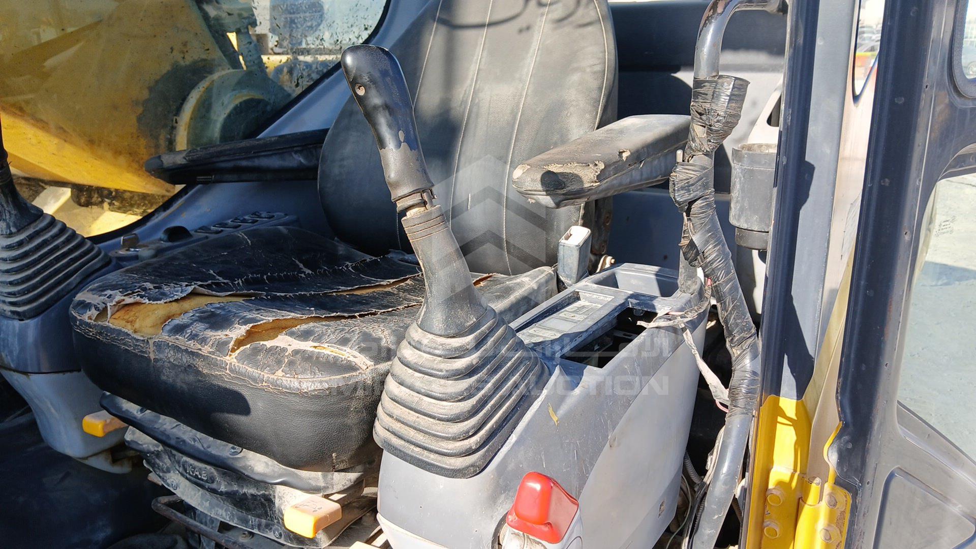 2009 KOMATSU PC400LC VIN: KMTPC086E02051493