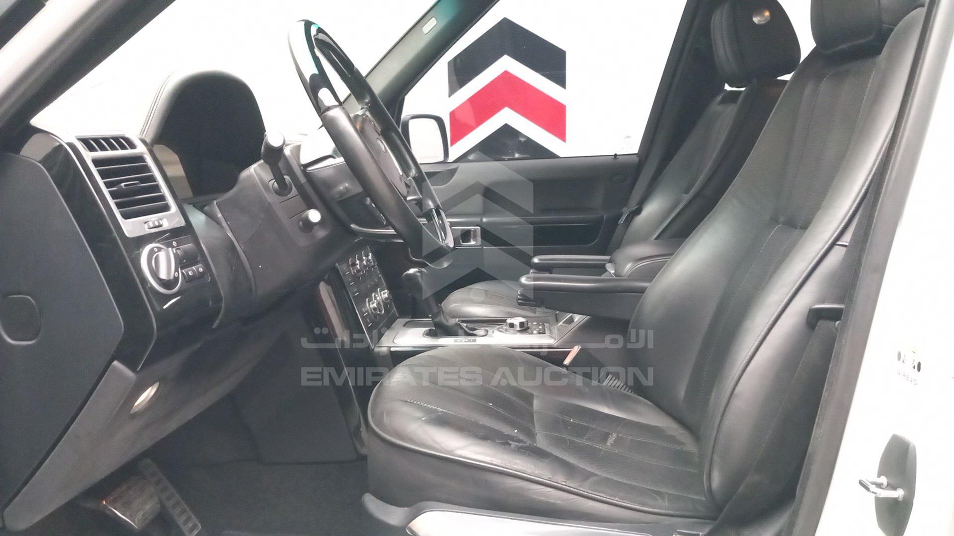 2011 RANGE ROVER VOGUE VIN: SALLMAME4BA346562