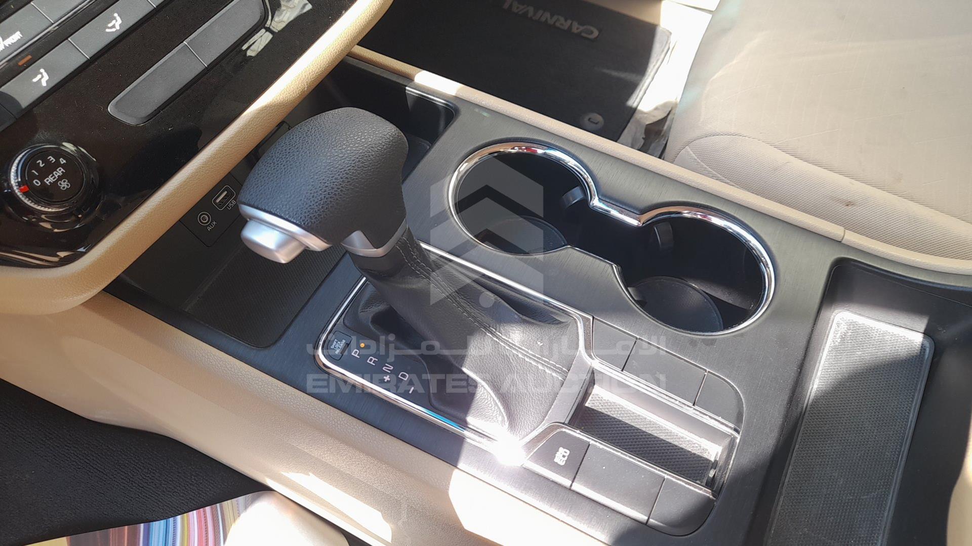 2020 KIA CARNIVAL VIN: KNAMB8126L6645485