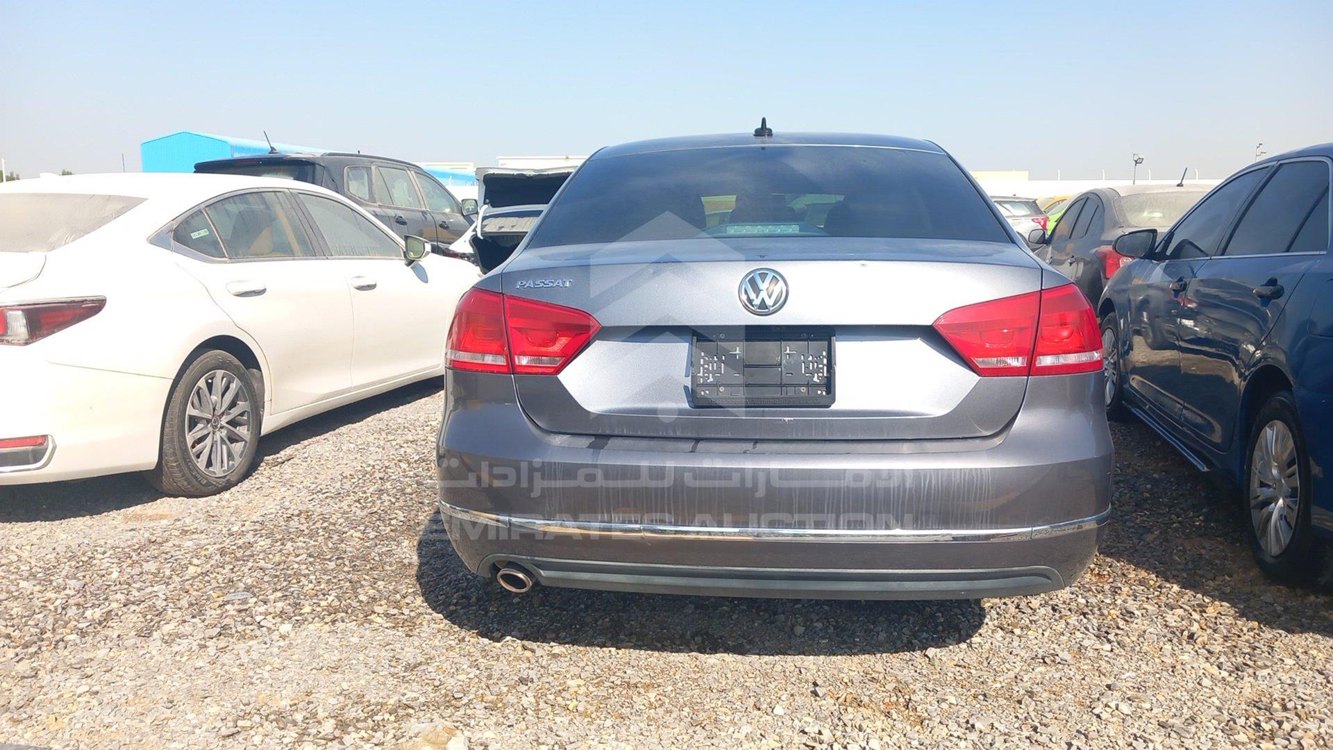2015 VOLKSWAGEN PASSAT VIN: WVWCR7A37FC001349
