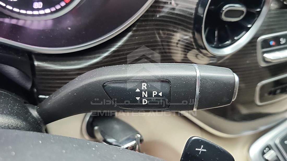 مرسيدس V 250 2021 — زاوية ناقل الحركة — صورة 17