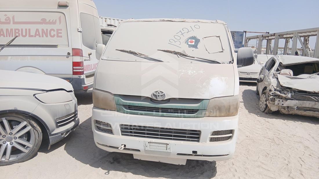 2005 Toyota Hiace — Full Front View — Photo 1