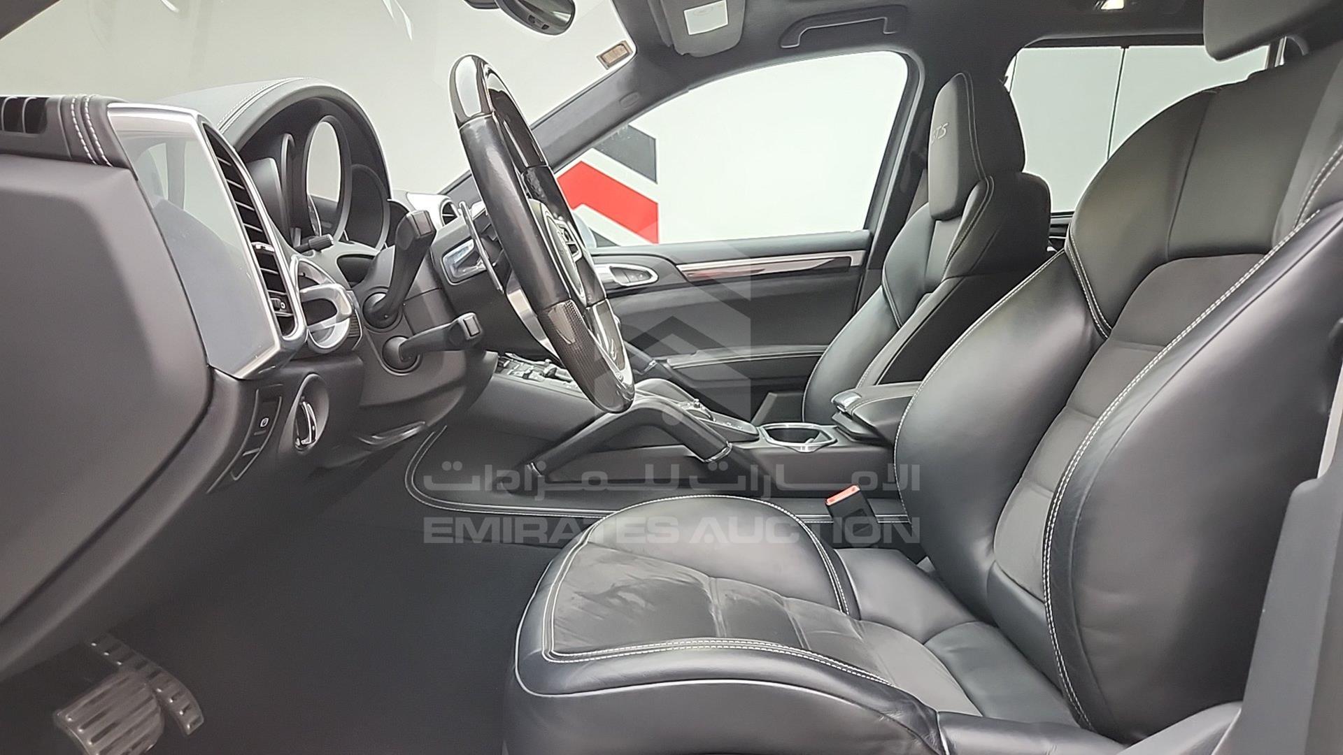 2016 PORSCHE CAYENNE VIN: WP1ZZZ92ZGLA72836