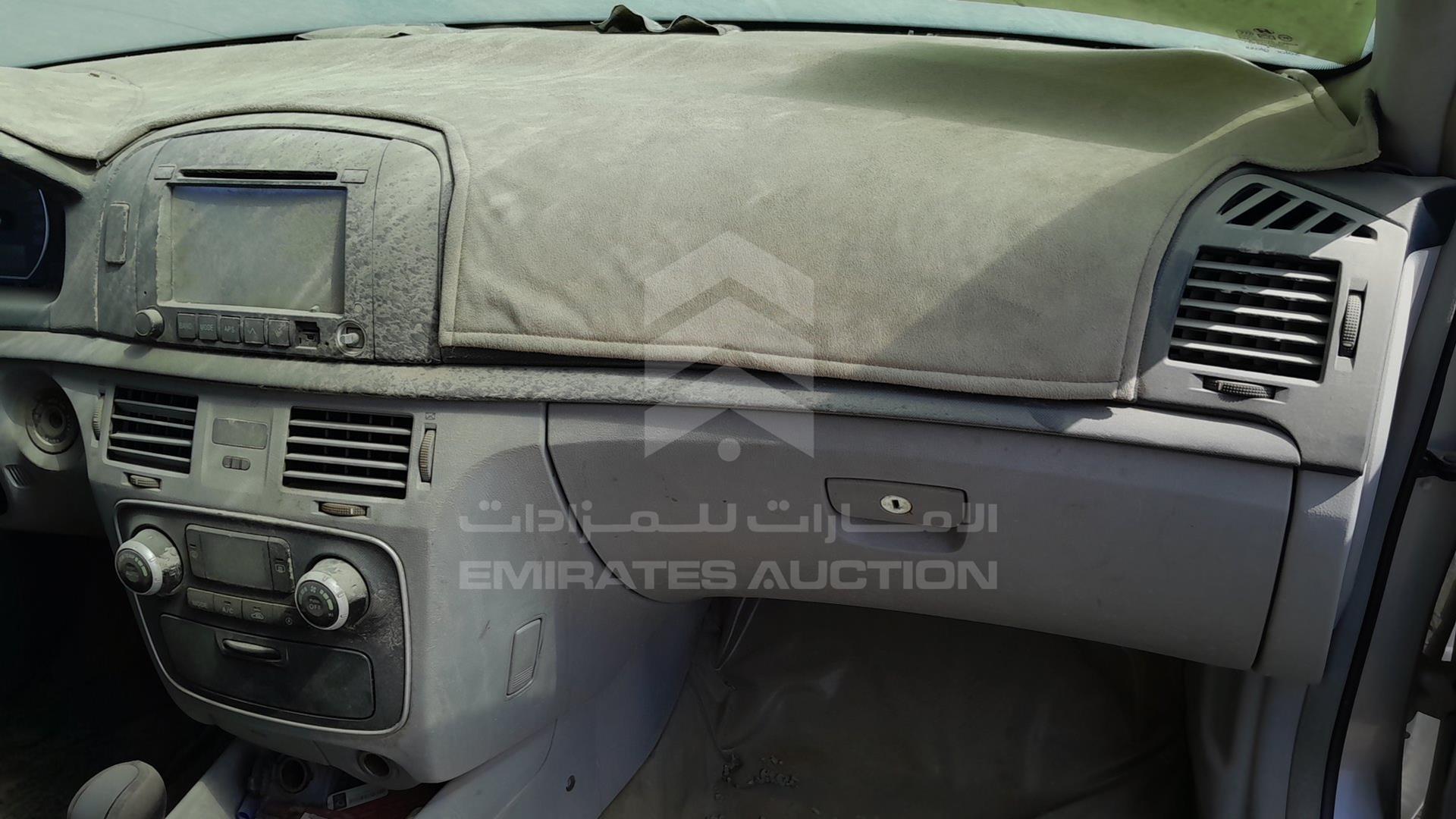 2007 HYUNDAI SONATA VIN: KMHEU41F87A327623