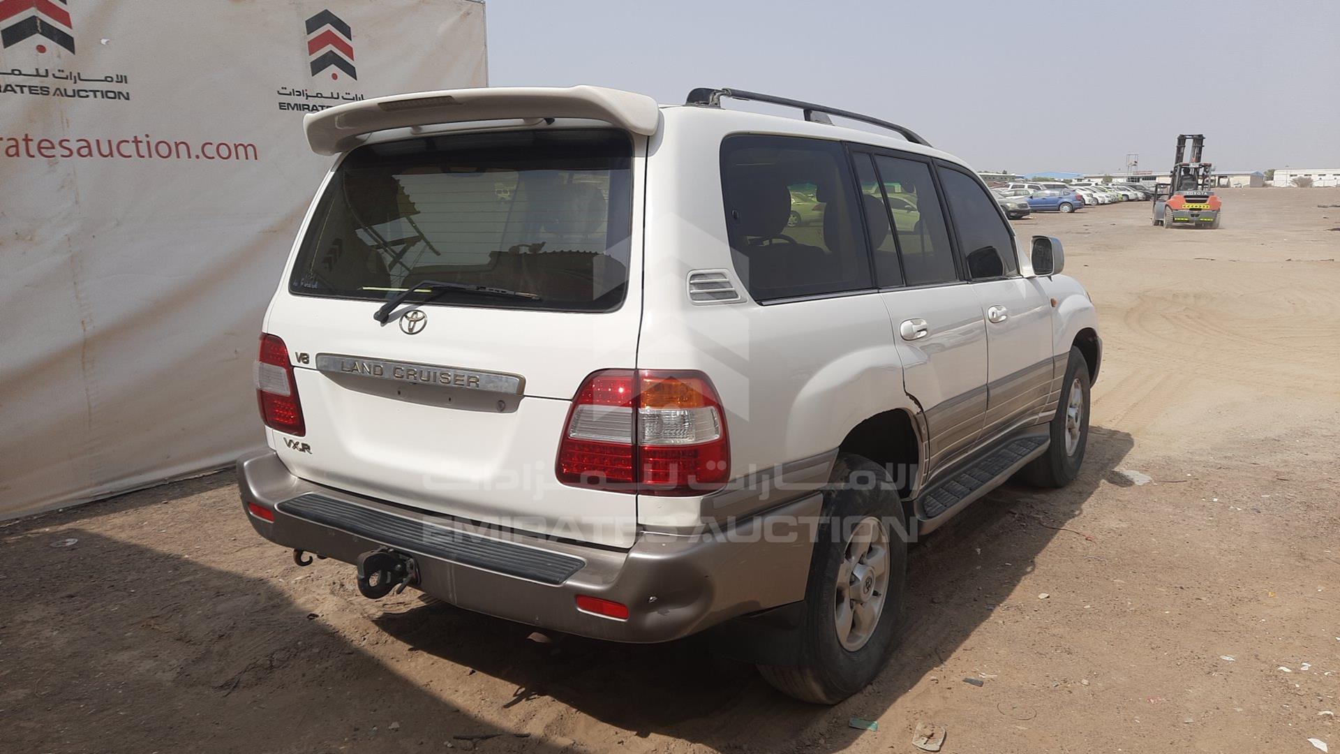 2006 TOYOTA LAND CRUISER VIN: JTEHT05J162089016