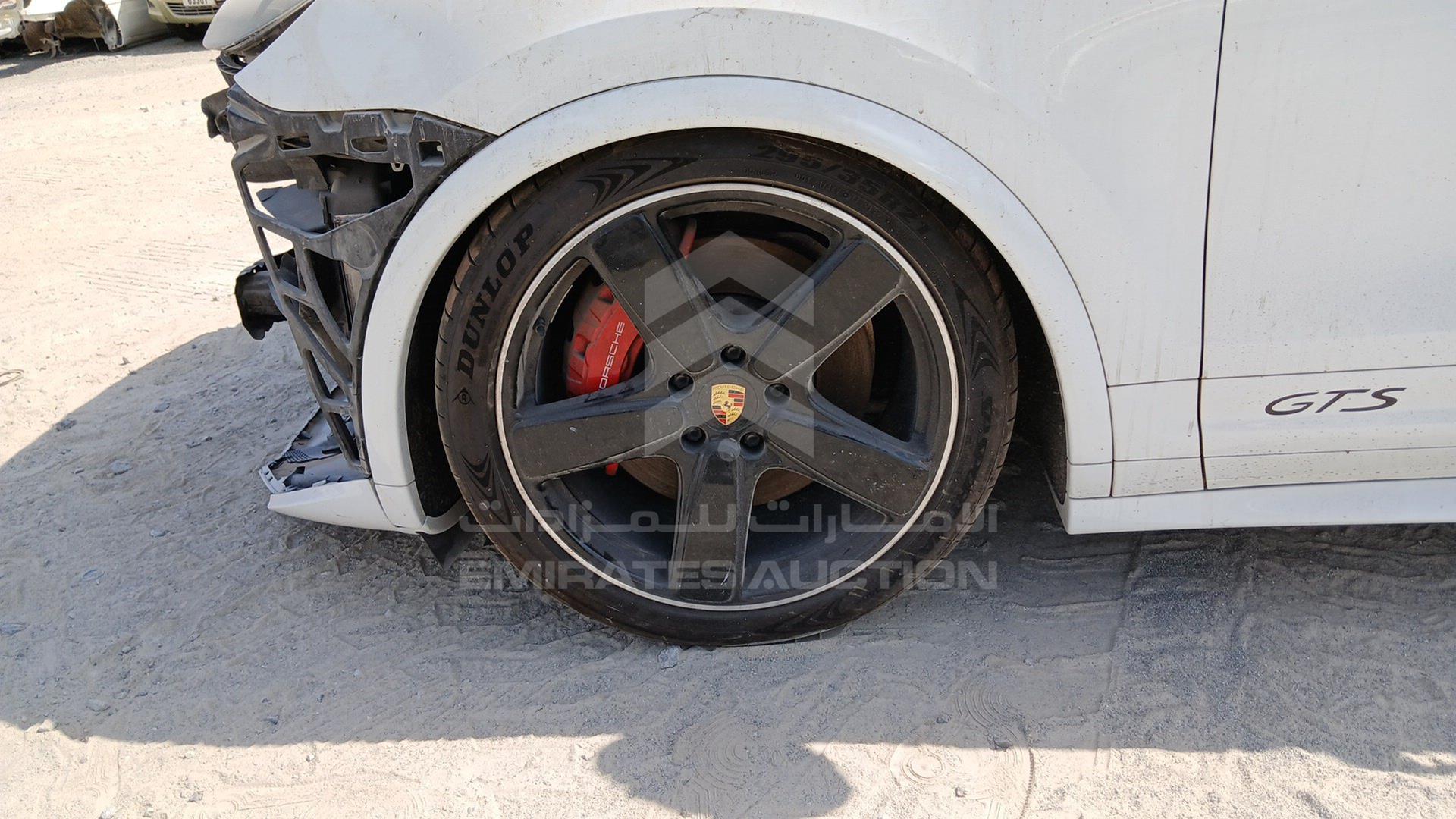 2016 PORSCHE CAYENNE VIN: WP1ZZZ92ZGLA78848