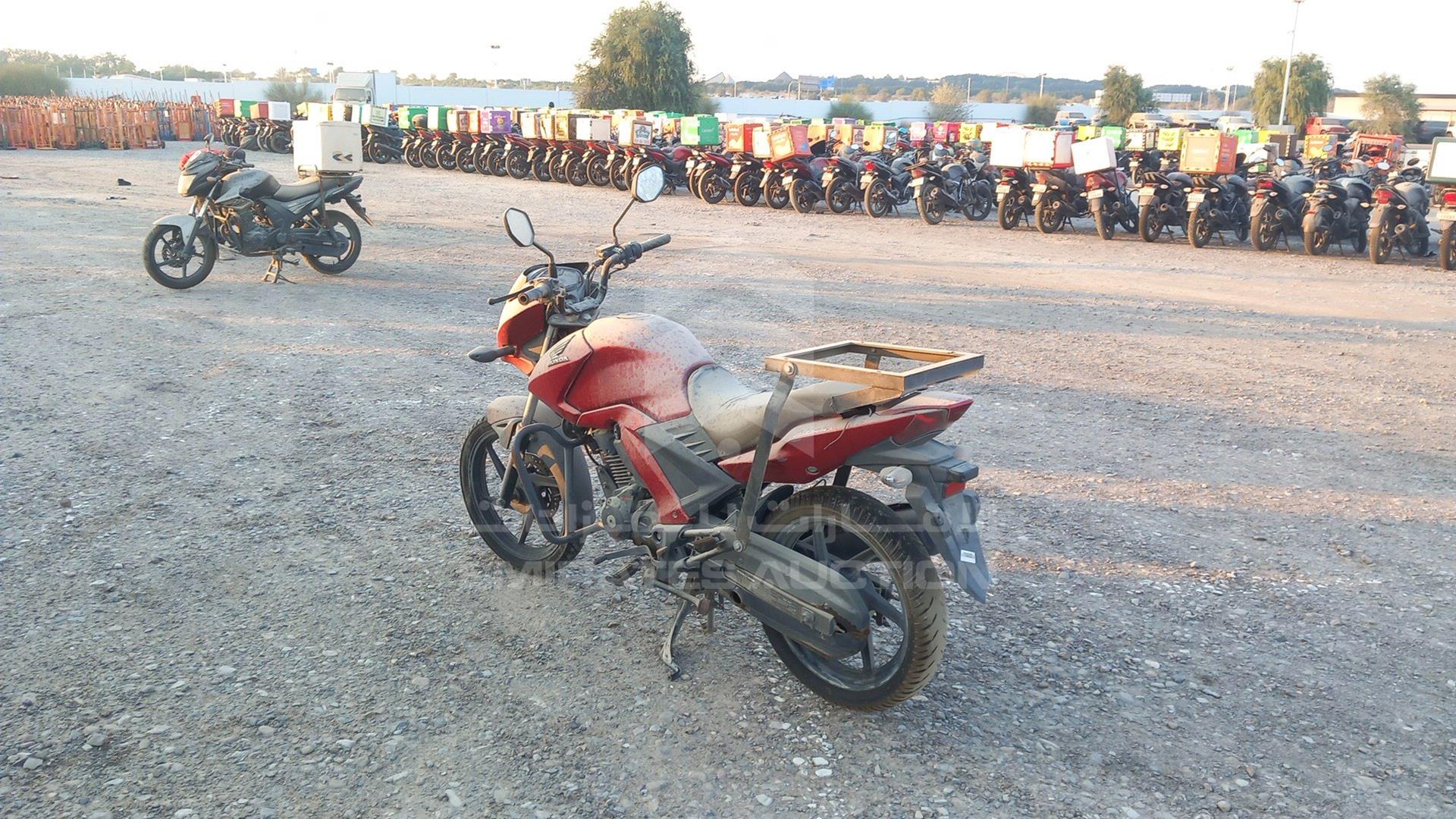 2020 HONDA UNICORN VIN: ME4KC20D3LA001841