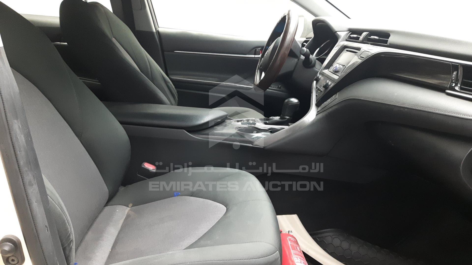 2019 TOYOTA CAMRY HYBRID VIN: JTNB29HK8K3016926