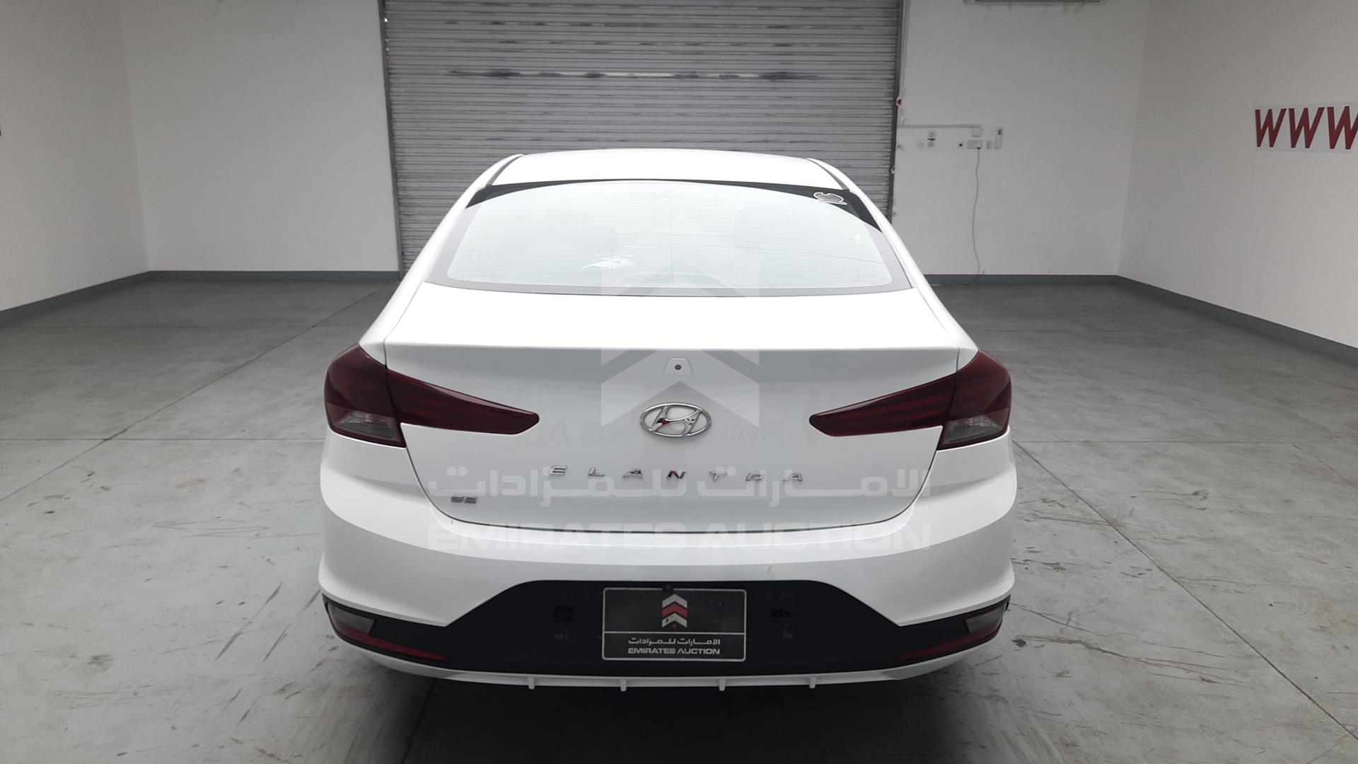 2019 HYUNDAI ELANTRA VIN: 5NPD74LF0KH458356