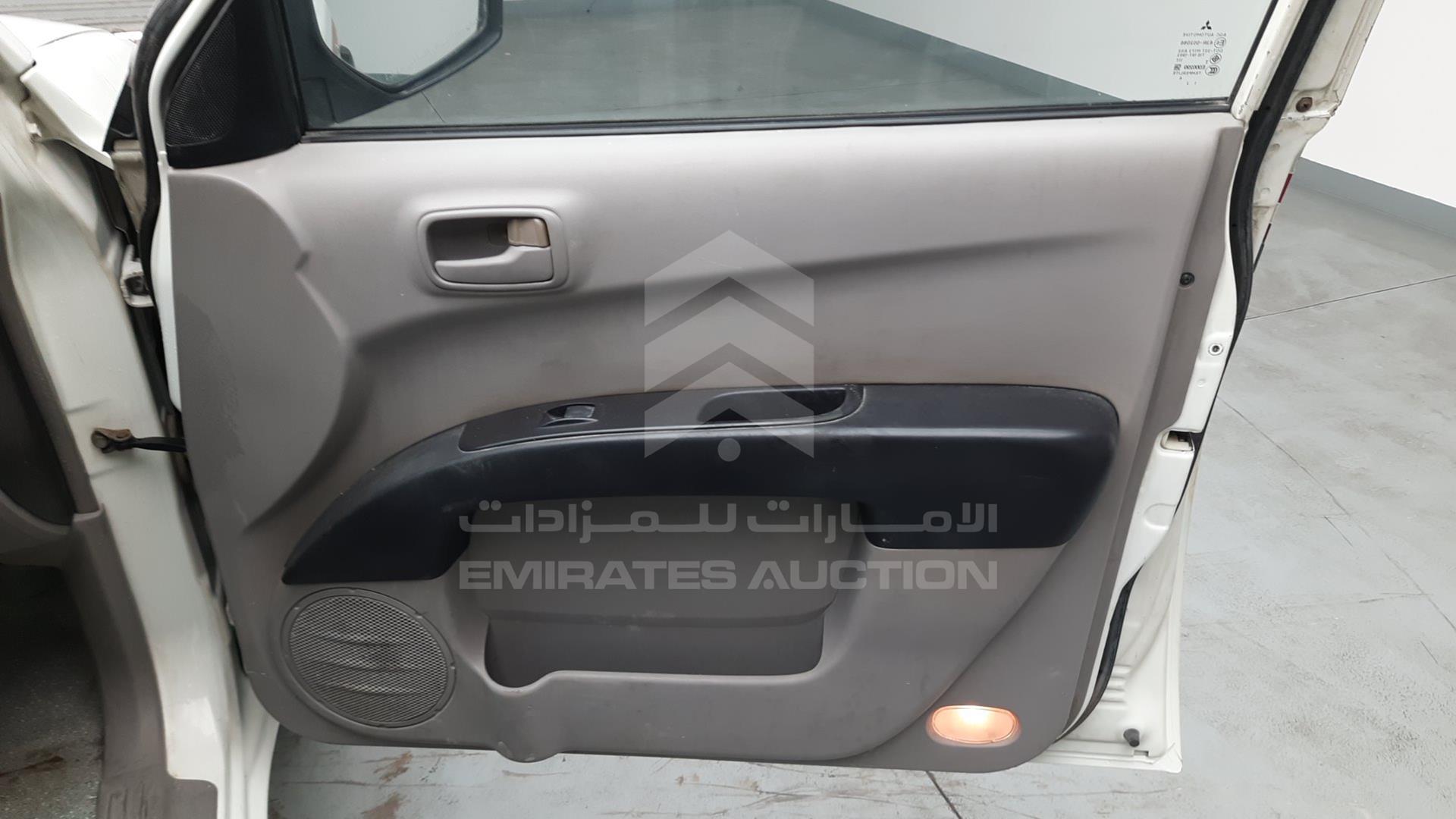 2015 MITSUBISHI L 200 VIN: MMBJNKA40FD017803