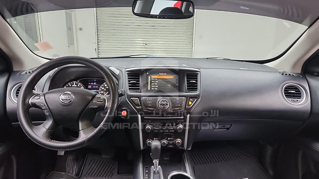 2020 Nissan Pathfinder — Full Dashboard View — Photo 18
