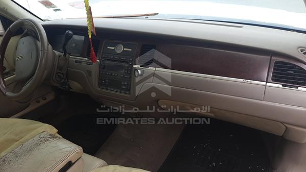 Lincoln Town Car 2005 1LNHM82W25Y663727 Image 15