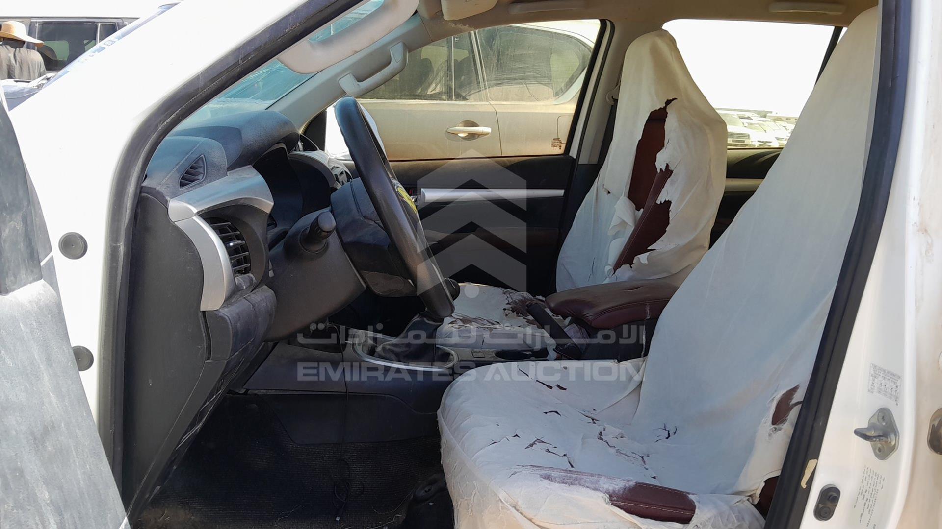 0 TOYOTA HILUX VIN: MR0HX8CD100881708