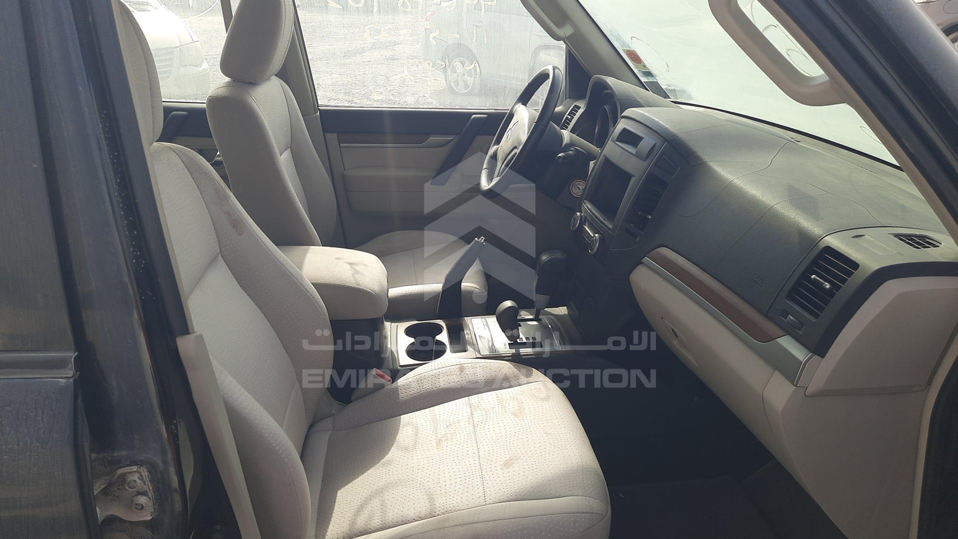 2007 MITSUBISHI PAJERO VIN: JMYLRV93W7J716274