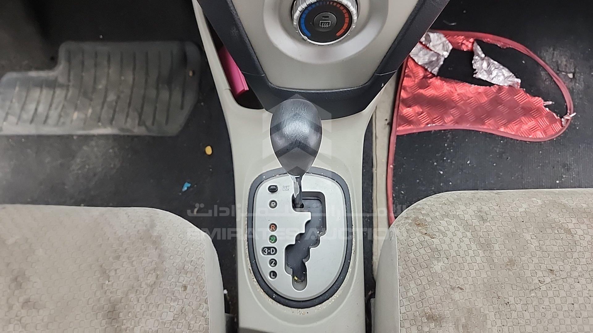 2006 TOYOTA YARIS VIN: JTDBW933261002594
