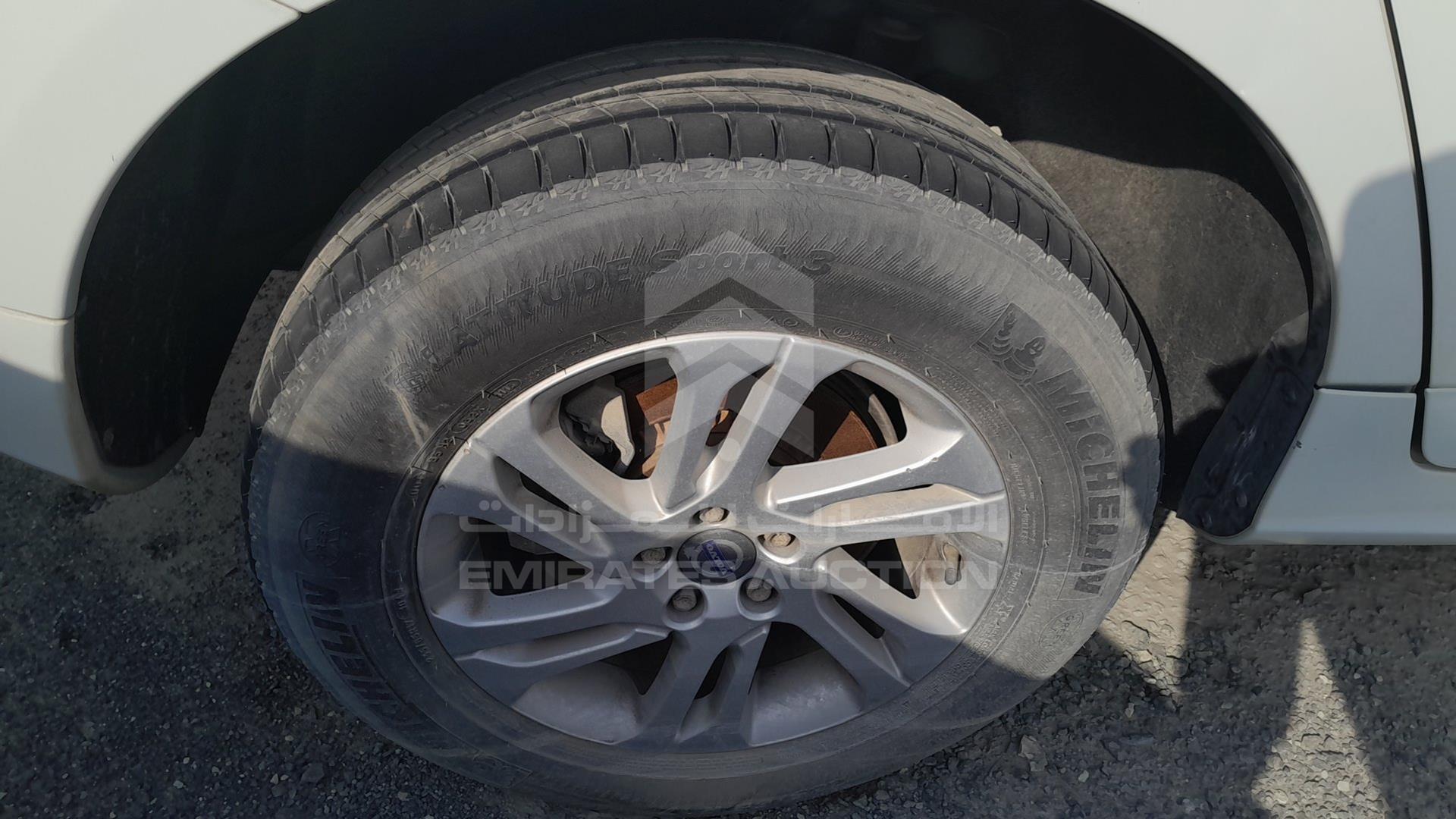 0 VOLVO XC 60 VIN: YV140CDZ6F2742194