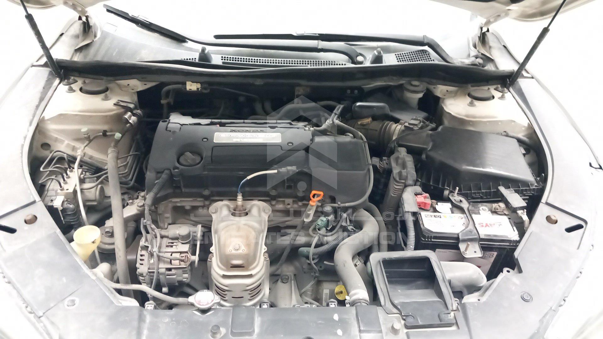 2015 HONDA ACCORD VIN: LUCCR2621F3401728