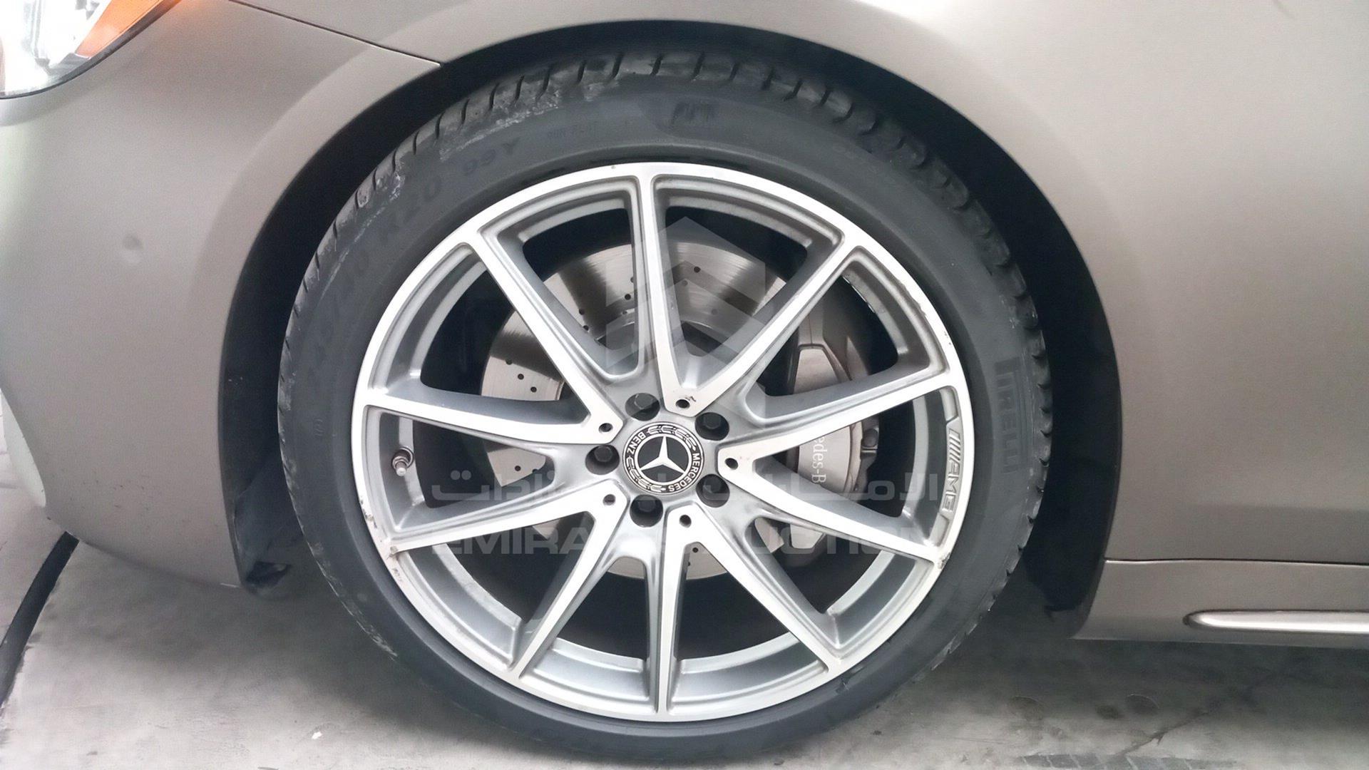 2018 MERCEDES S 560 VIN: WDDUG8DBXJA417151