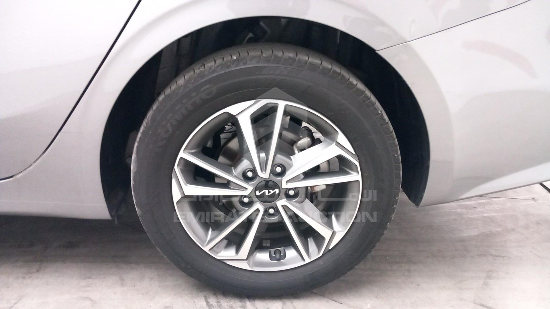 2023 KIA CERATO VIN: KNAF24160P5958371