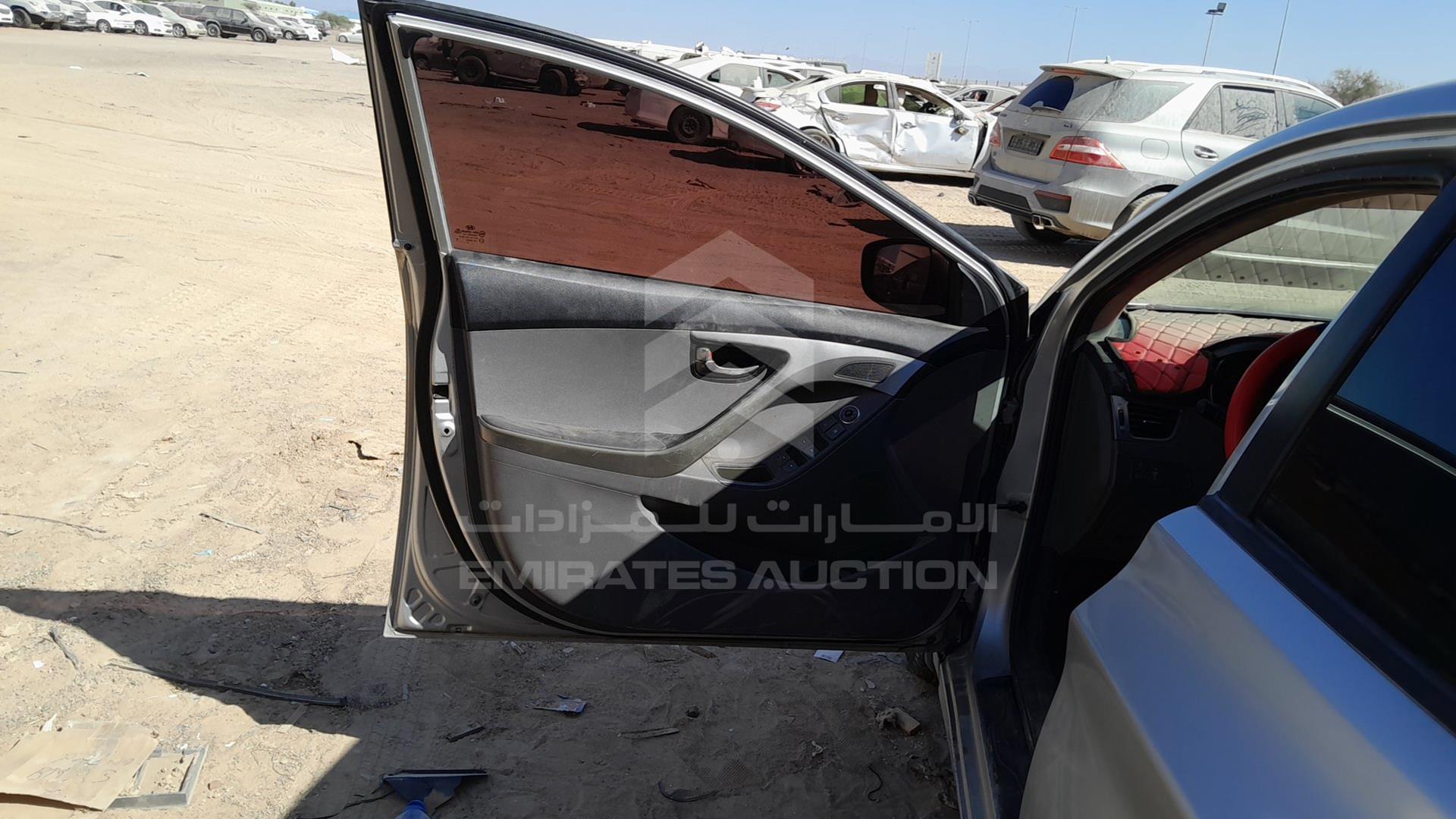 2012 HYUNDAI ELANTRA VIN: KMHDG41C0CU447689