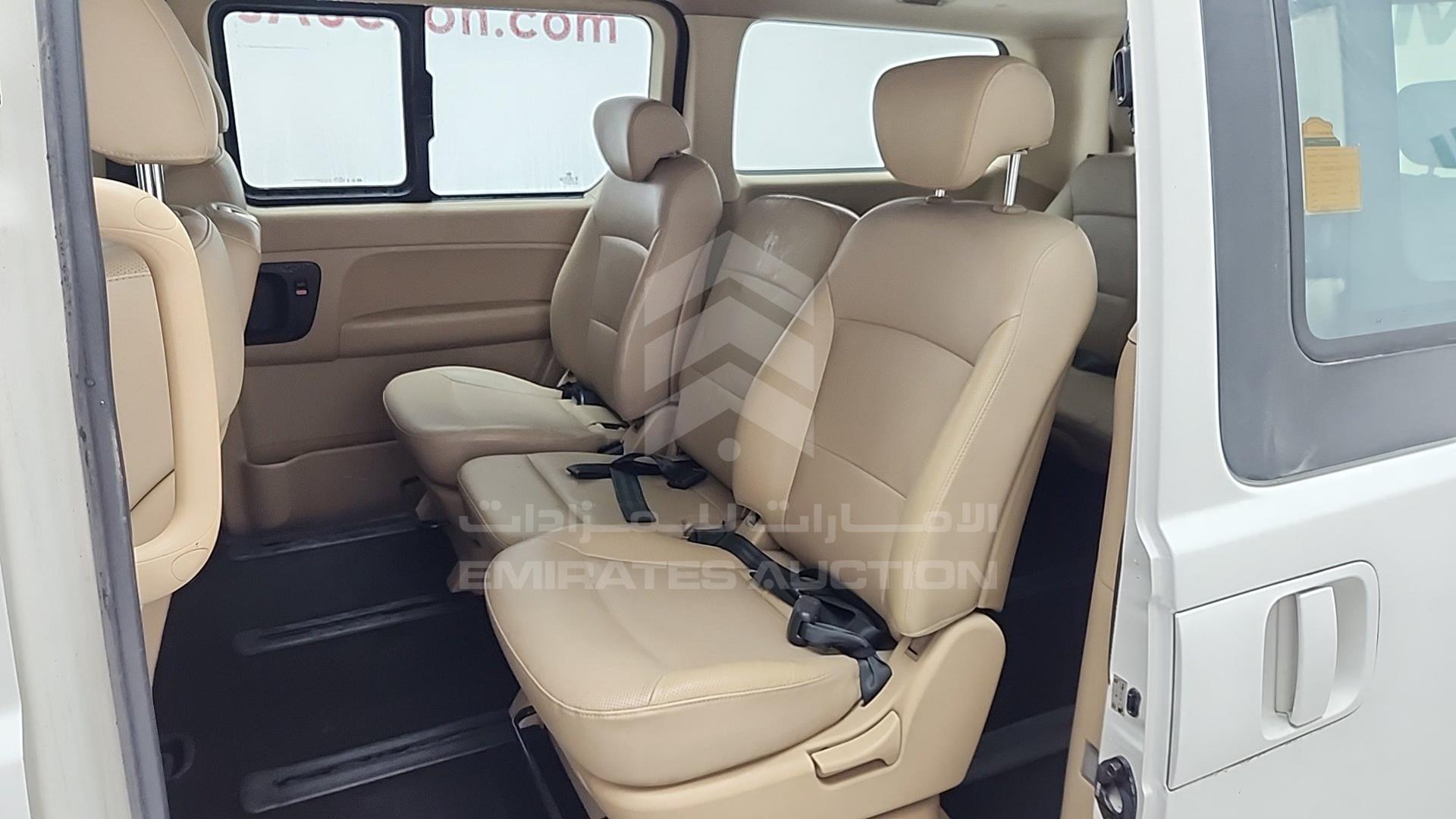 2018 HYUNDAI H1 VIN: KMJWA37R2JU946859