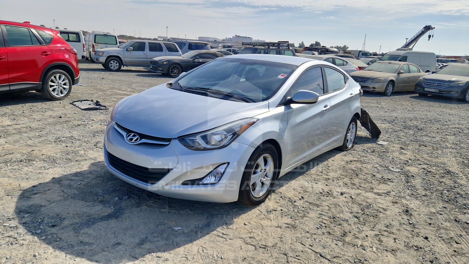 2015 HYUNDAI ELANTRA VIN: 5NPDH4AE5FH623413