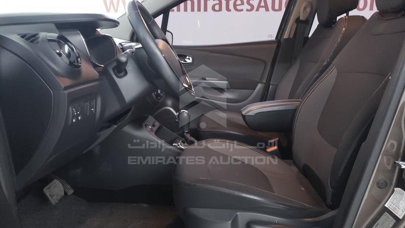 VF12RRHE8GW548059 Auction: EmiratesAuction Lot: 413690 VF12RRHE8GW548059 Renault Captur 2016 BROWN Photo 13