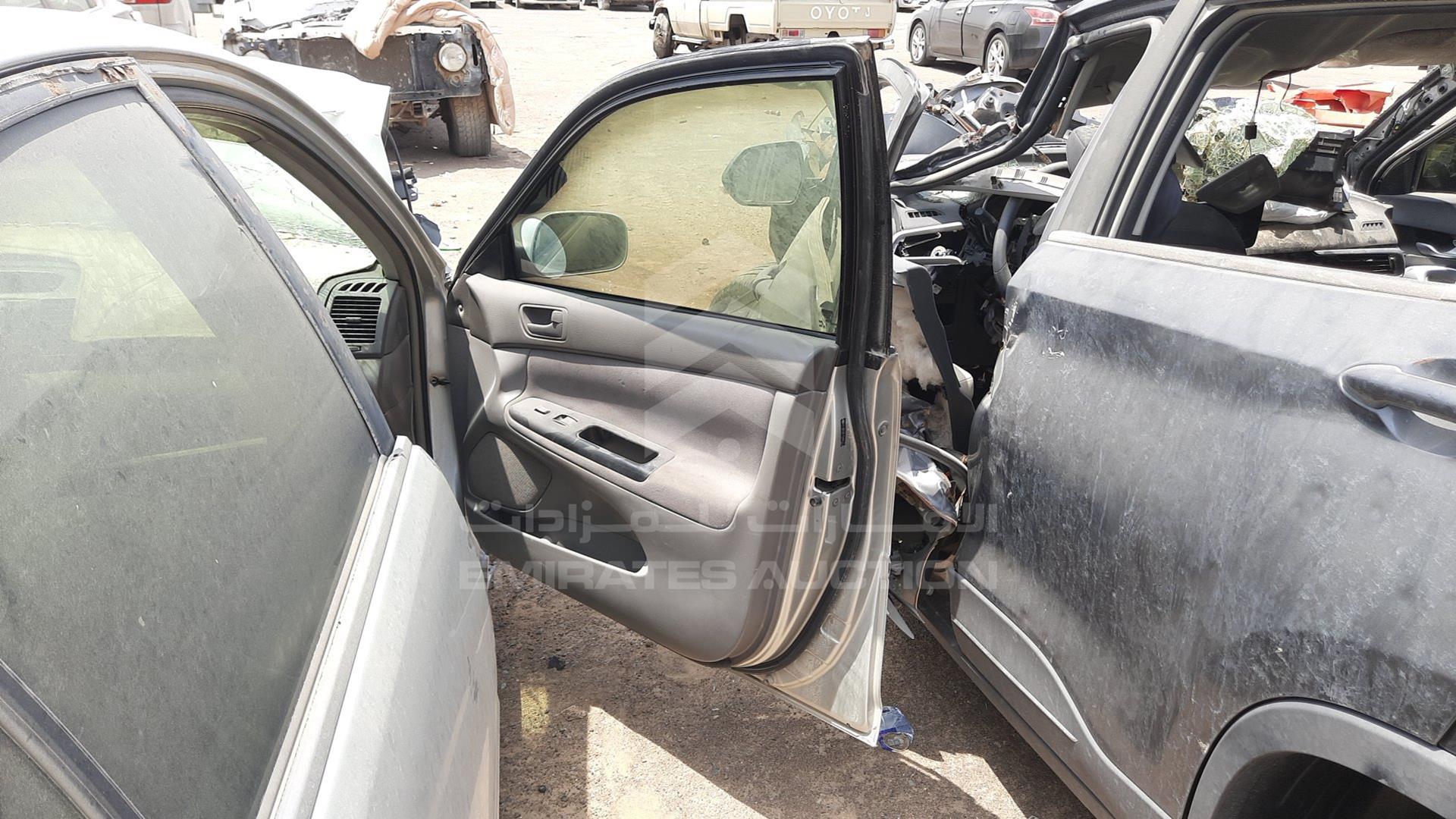 2005 TOYOTA CAMRY VIN: 4T1BE30KX5U501664