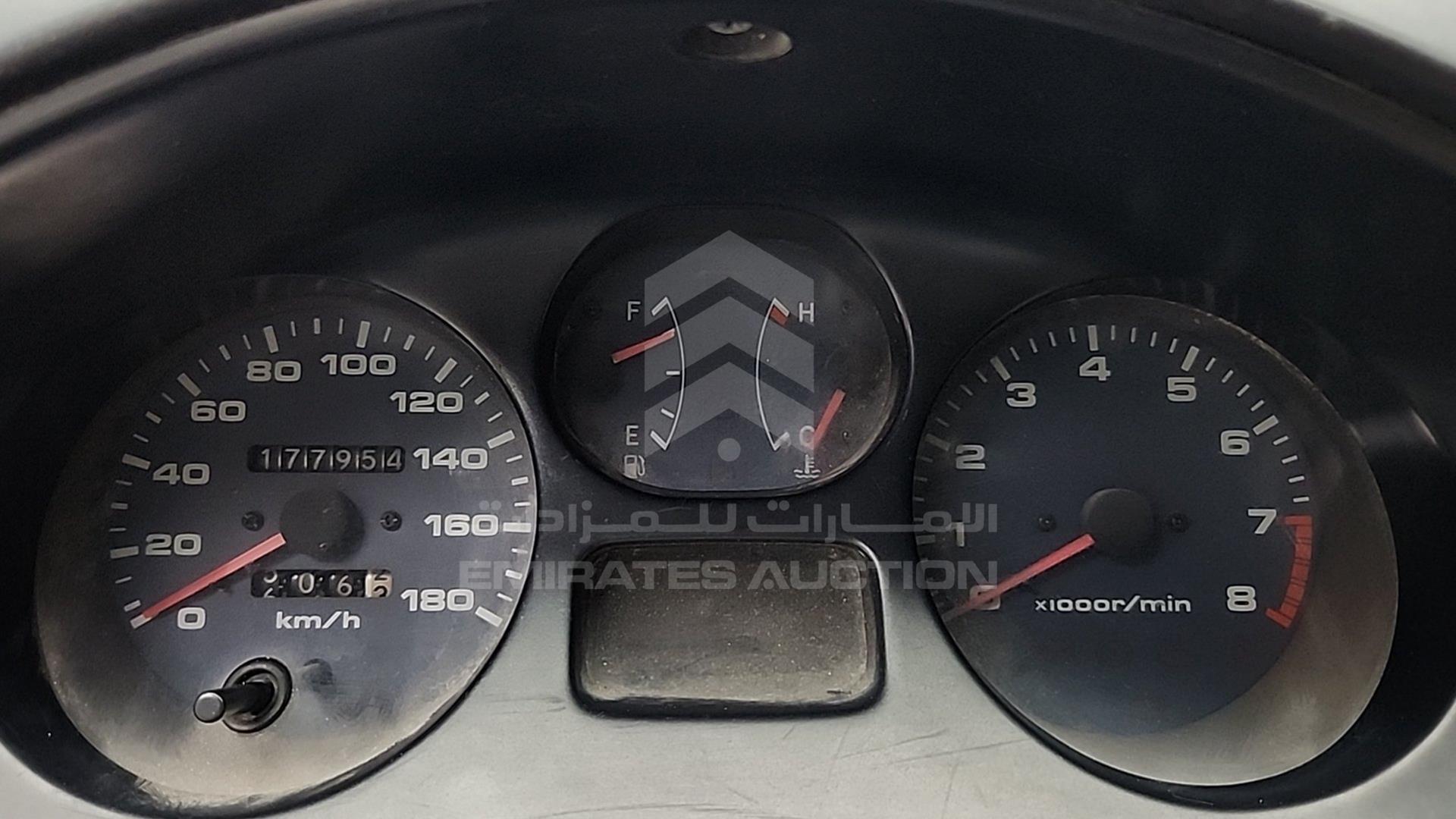 1996 TOYOTA RAV-4 VIN: SXA100142017