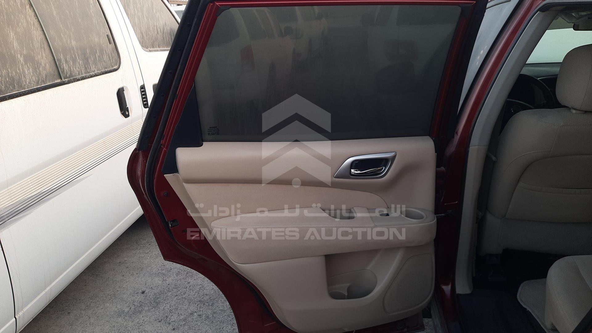 2016 NISSAN PATHFINDER VIN: 5N1AR2M50GC640175
